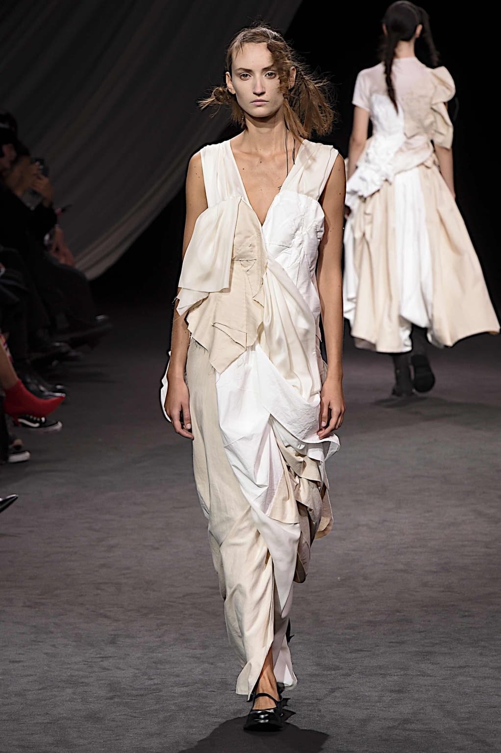 Fashion Week Paris Spring/Summer 2020 look 19 from the Yohji Yamamoto collection 女装
