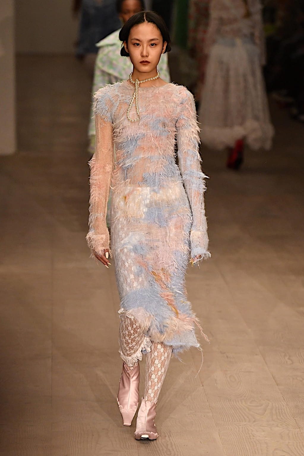 Fashion Week London Fall/Winter 2020 look 10 de la collection Yuhan Wang womenswear
