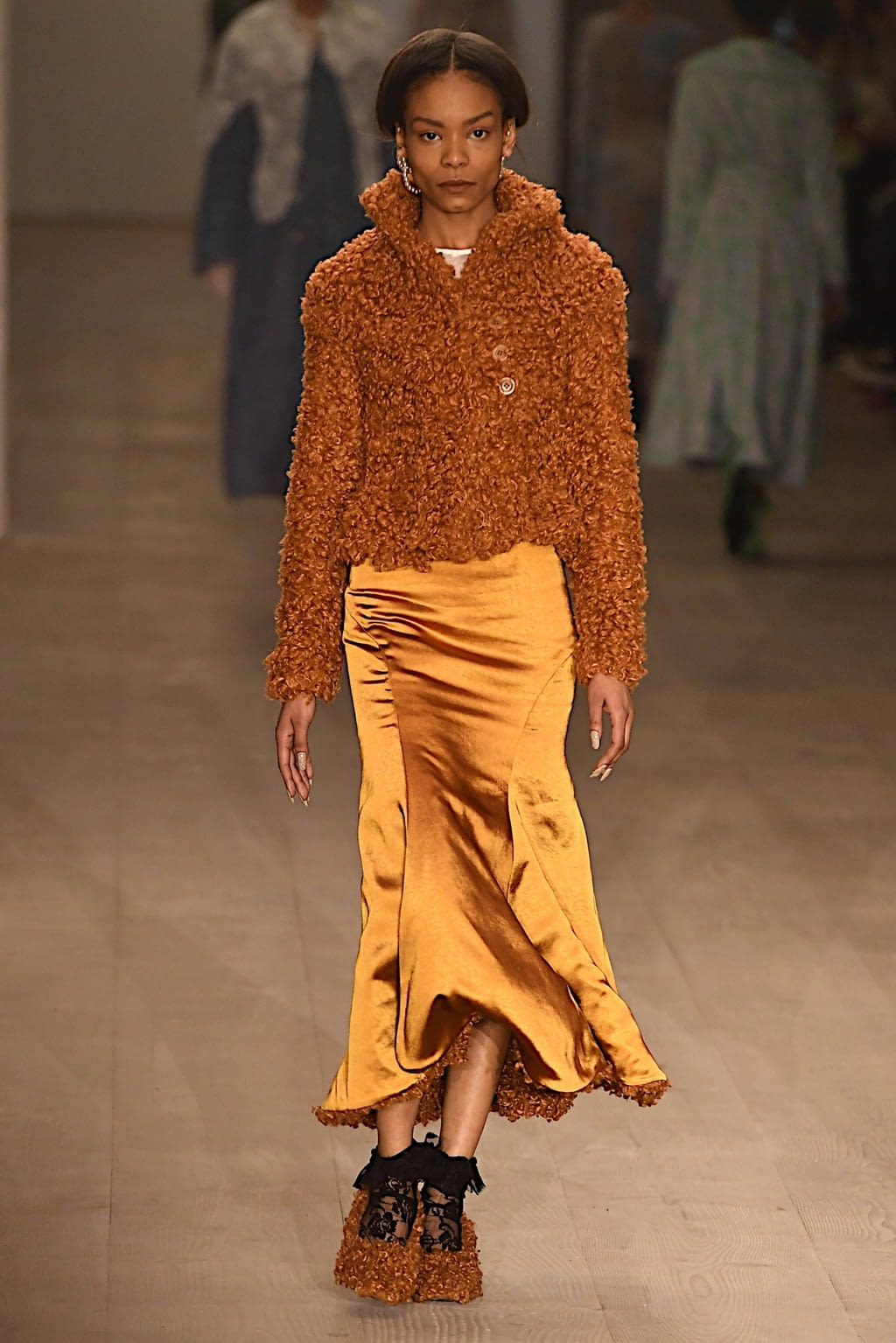 Fashion Week London Fall/Winter 2020 look 13 from the Yuhan Wang collection womenswear