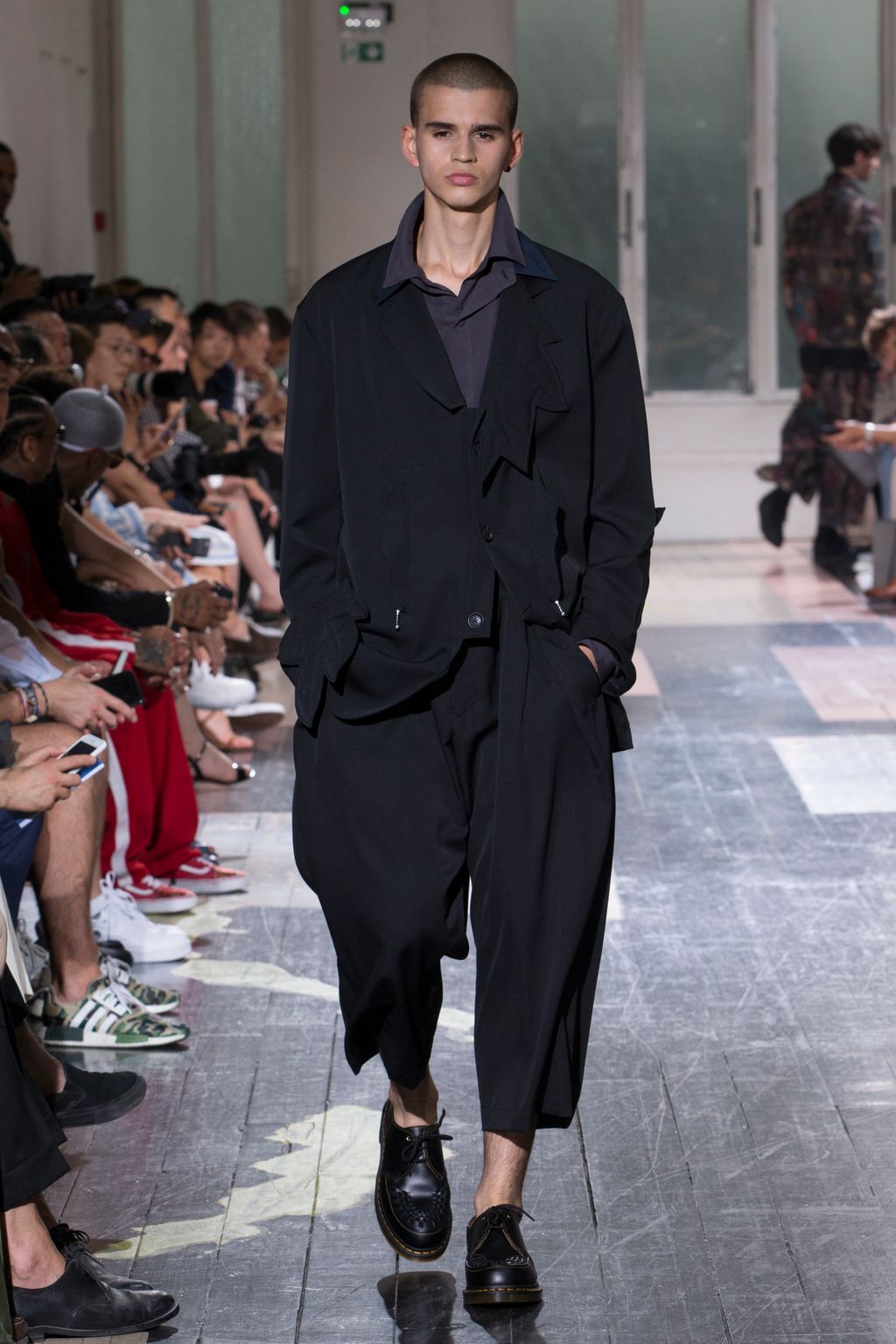 Yohji Yamamoto S/S 18 menswear #24 - Tagwalk: The Fashion Search Engine