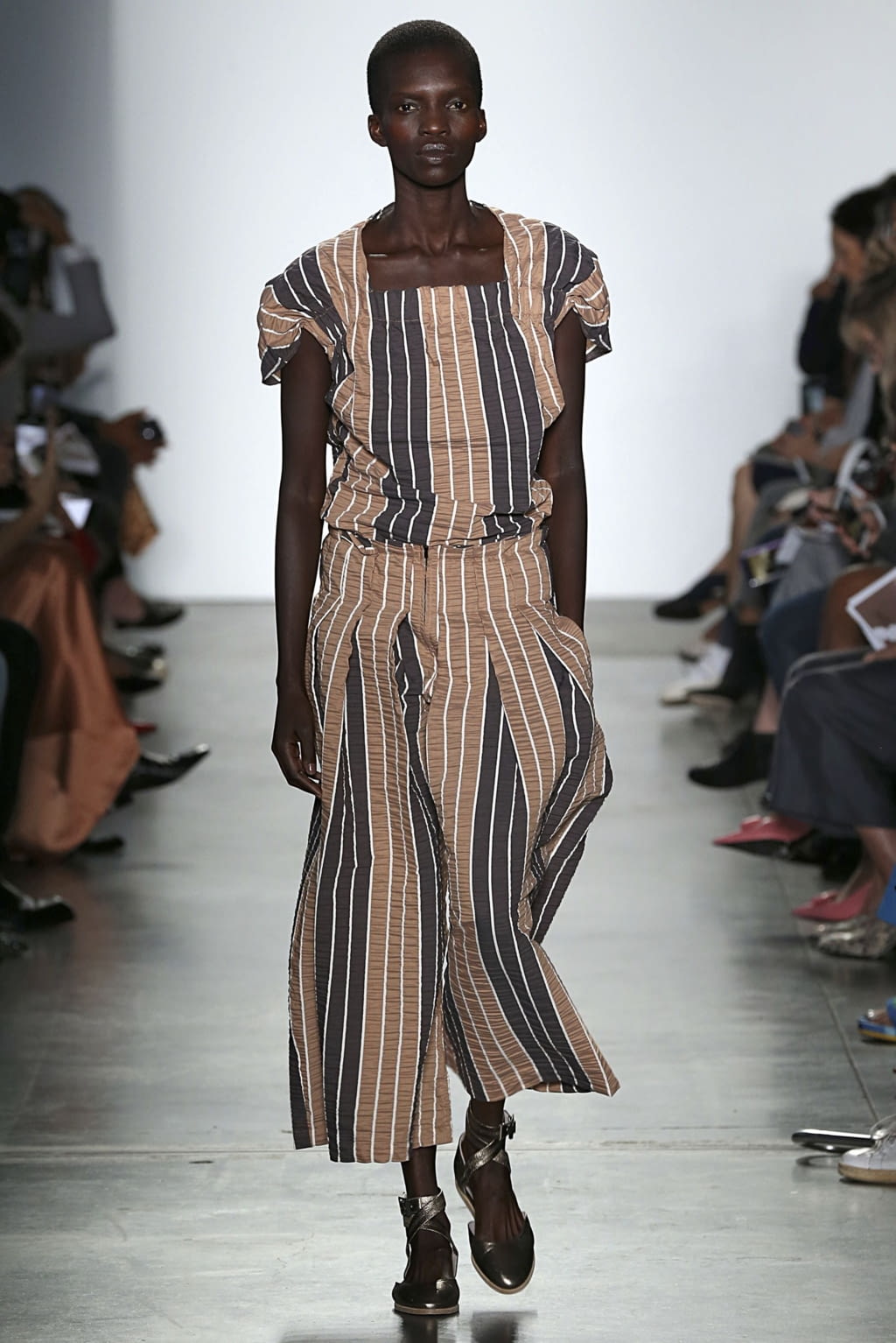 Fashion Week New York Spring/Summer 2019 look 20 from the Zero + Maria Cornejo collection 女装