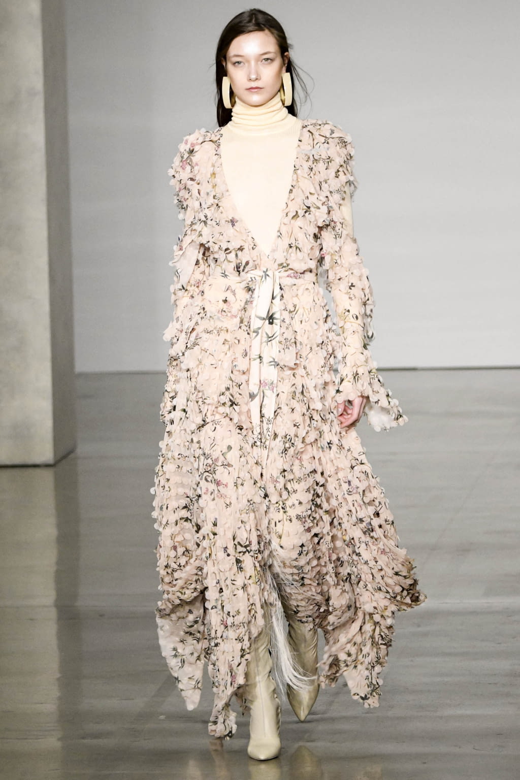 Fashion Week New York Fall/Winter 2017 look 21 from the Zimmermann collection womenswear