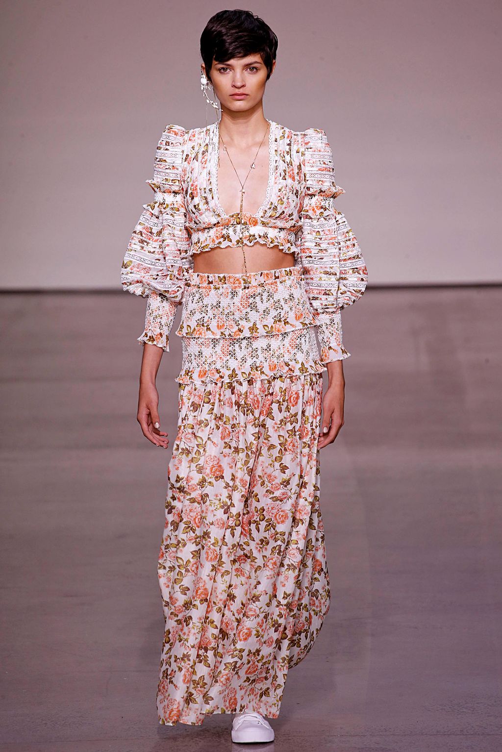 Fashion Week New York Spring/Summer 2018 look 25 from the Zimmermann collection womenswear