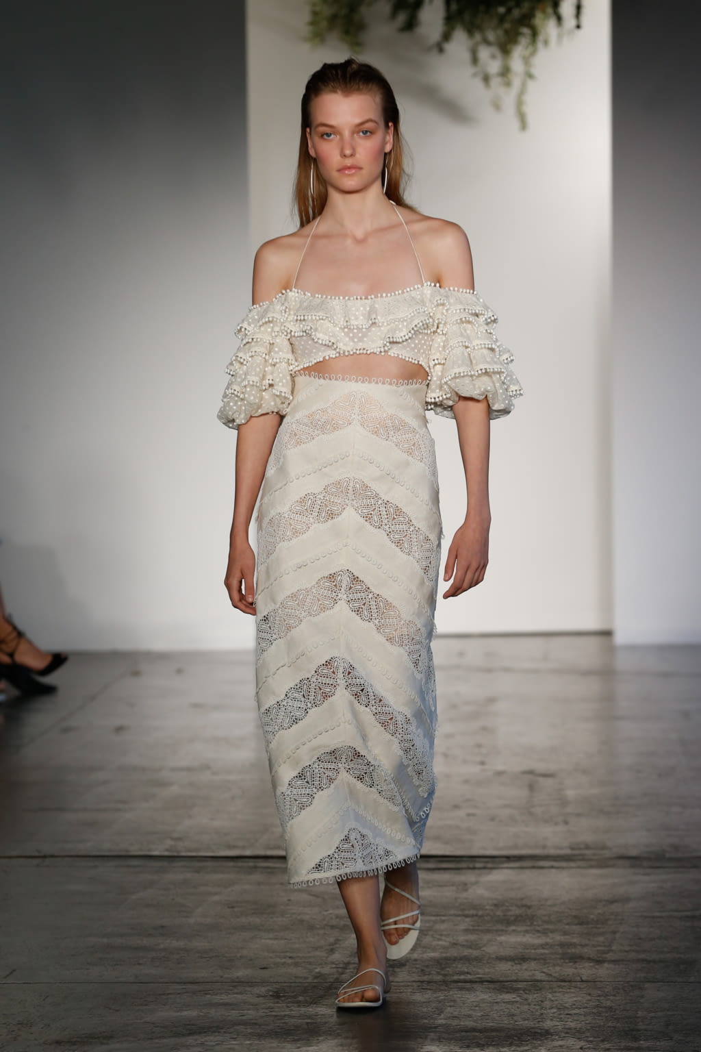 Fashion Week New York Resort 2018 look 21 from the Zimmermann collection womenswear