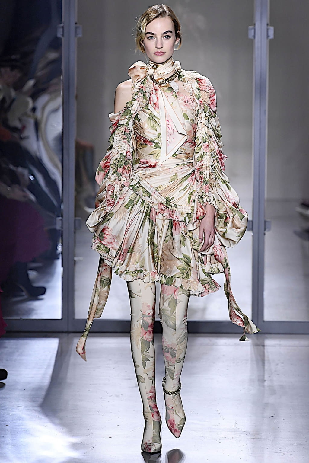 Fashion Week New York Fall/Winter 2019 look 4 from the Zimmermann collection womenswear