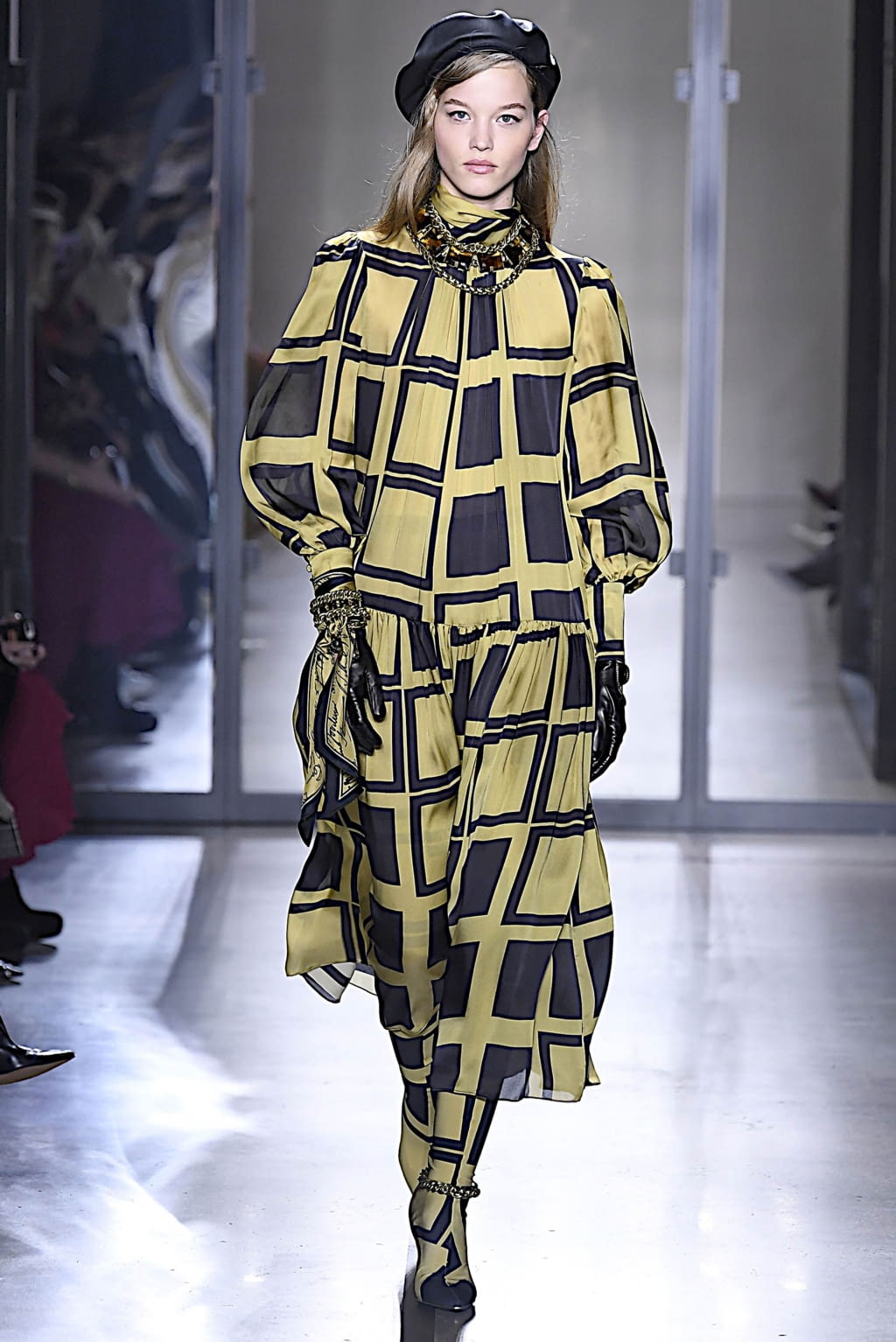 Fashion Week New York Fall/Winter 2019 look 28 from the Zimmermann collection womenswear