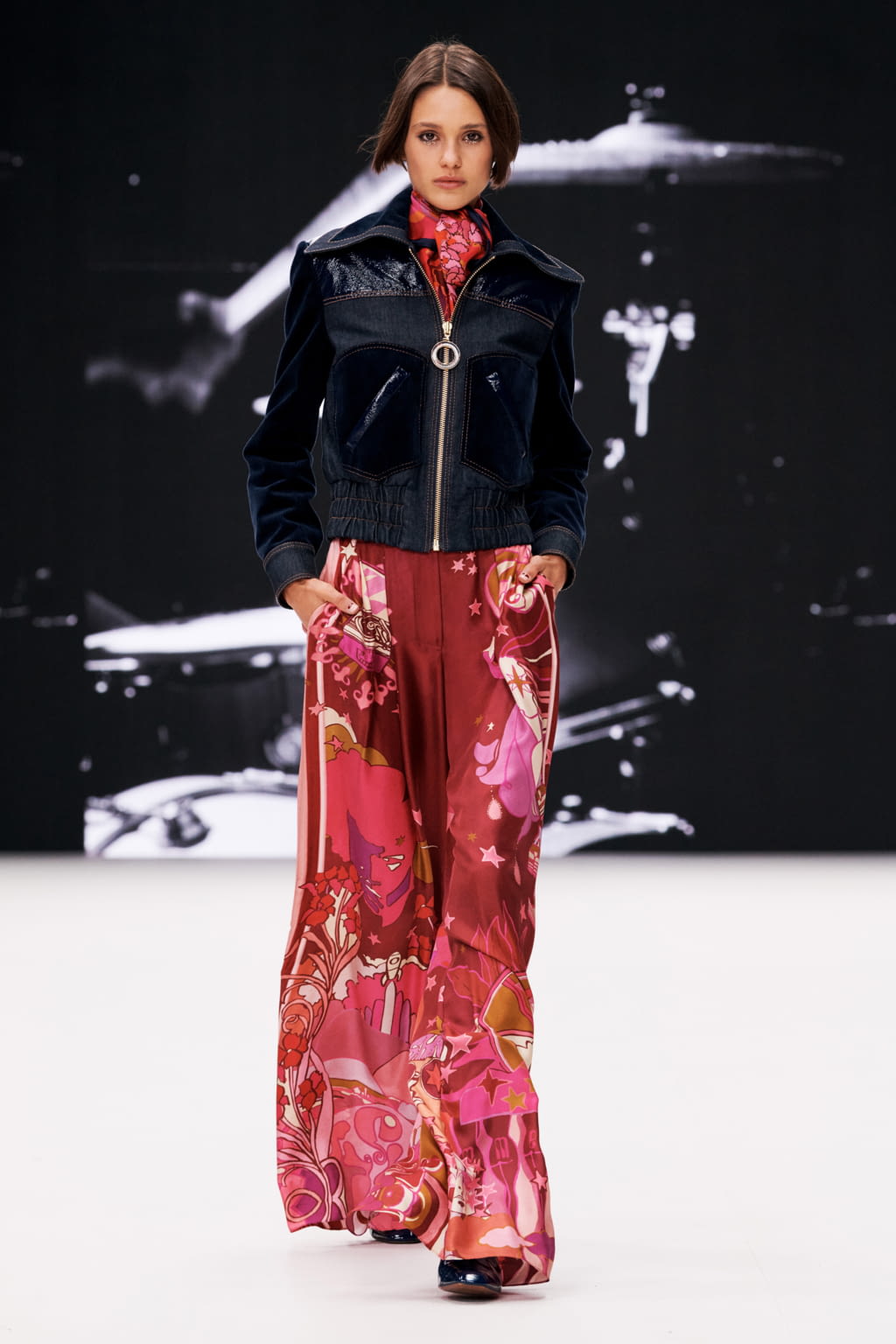 Fashion Week New York Fall/Winter 2021 look 9 de la collection Zimmermann womenswear