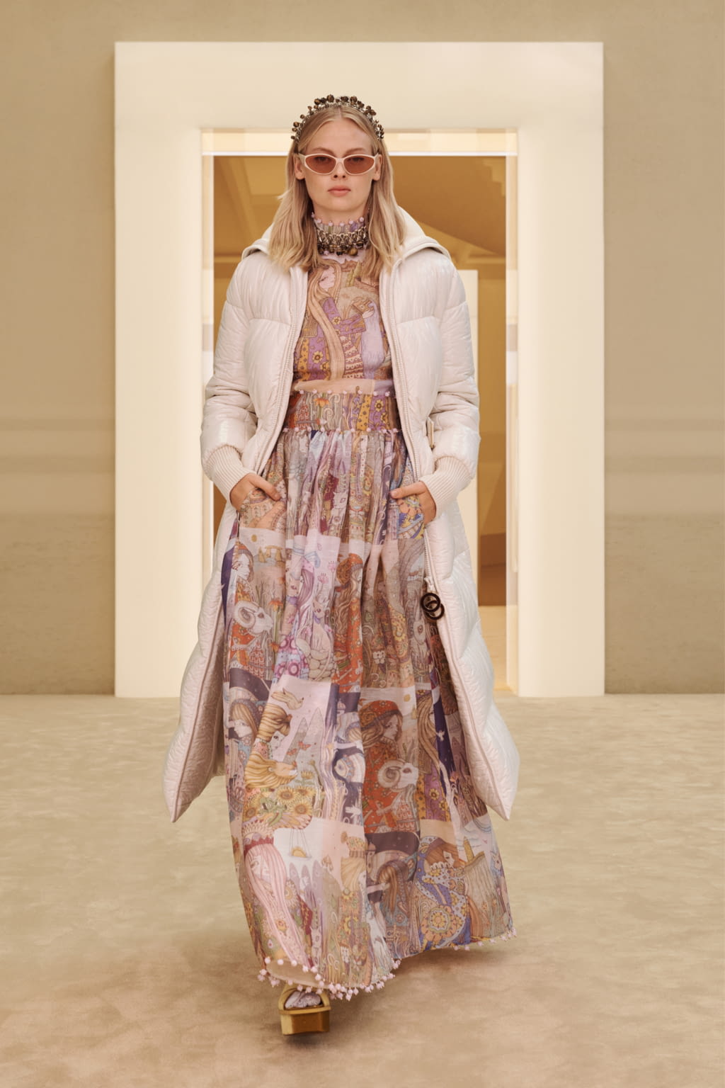 Fashion Week New York Fall/Winter 2022 look 5 from the Zimmermann collection womenswear