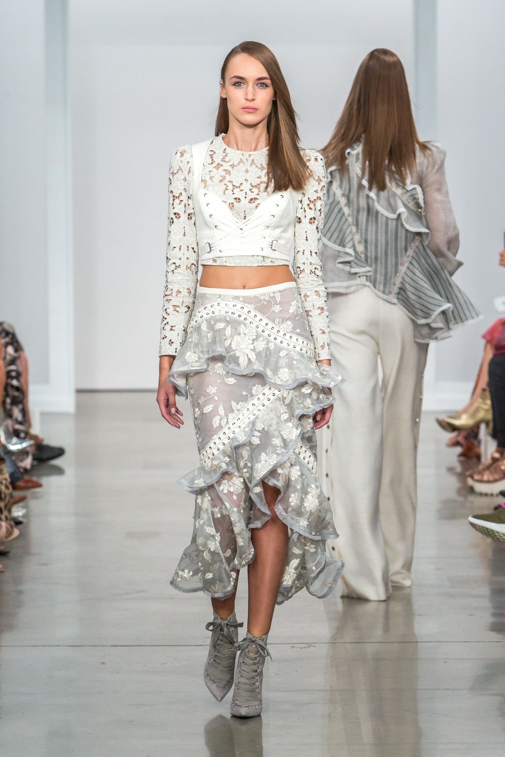 Fashion Week New York Spring/Summer 2017 look 6 from the Zimmermann collection womenswear