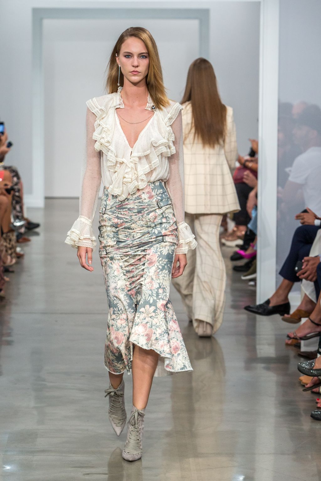 Fashion Week New York Spring/Summer 2017 look 12 from the Zimmermann collection womenswear