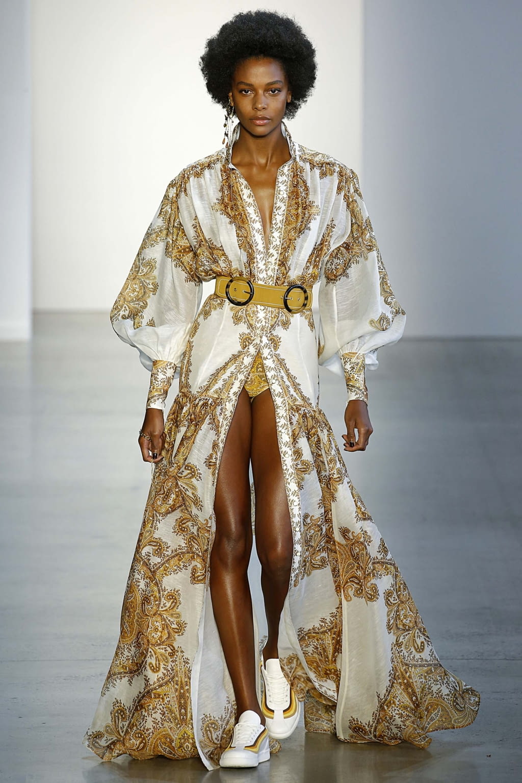 Fashion Week New York Spring/Summer 2019 look 1 from the Zimmermann collection 女装