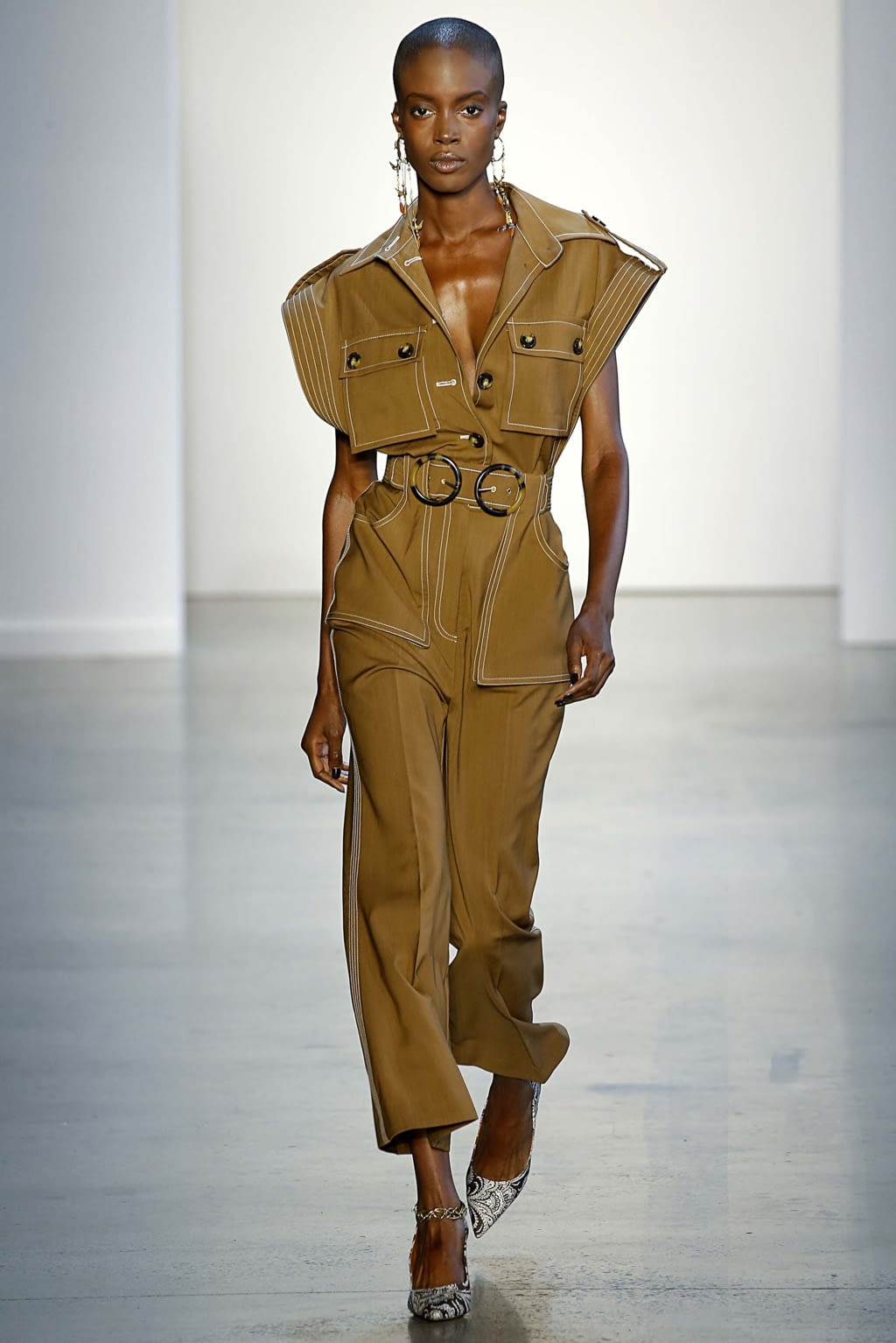 Fashion Week New York Spring/Summer 2019 look 4 from the Zimmermann collection womenswear