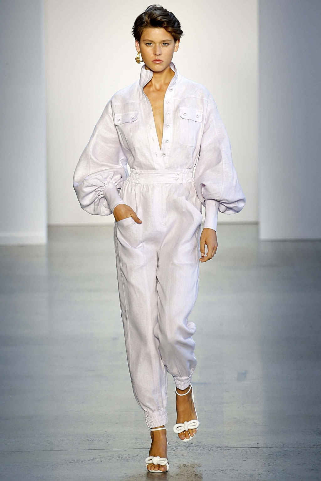 Fashion Week New York Spring/Summer 2019 look 23 from the Zimmermann collection womenswear
