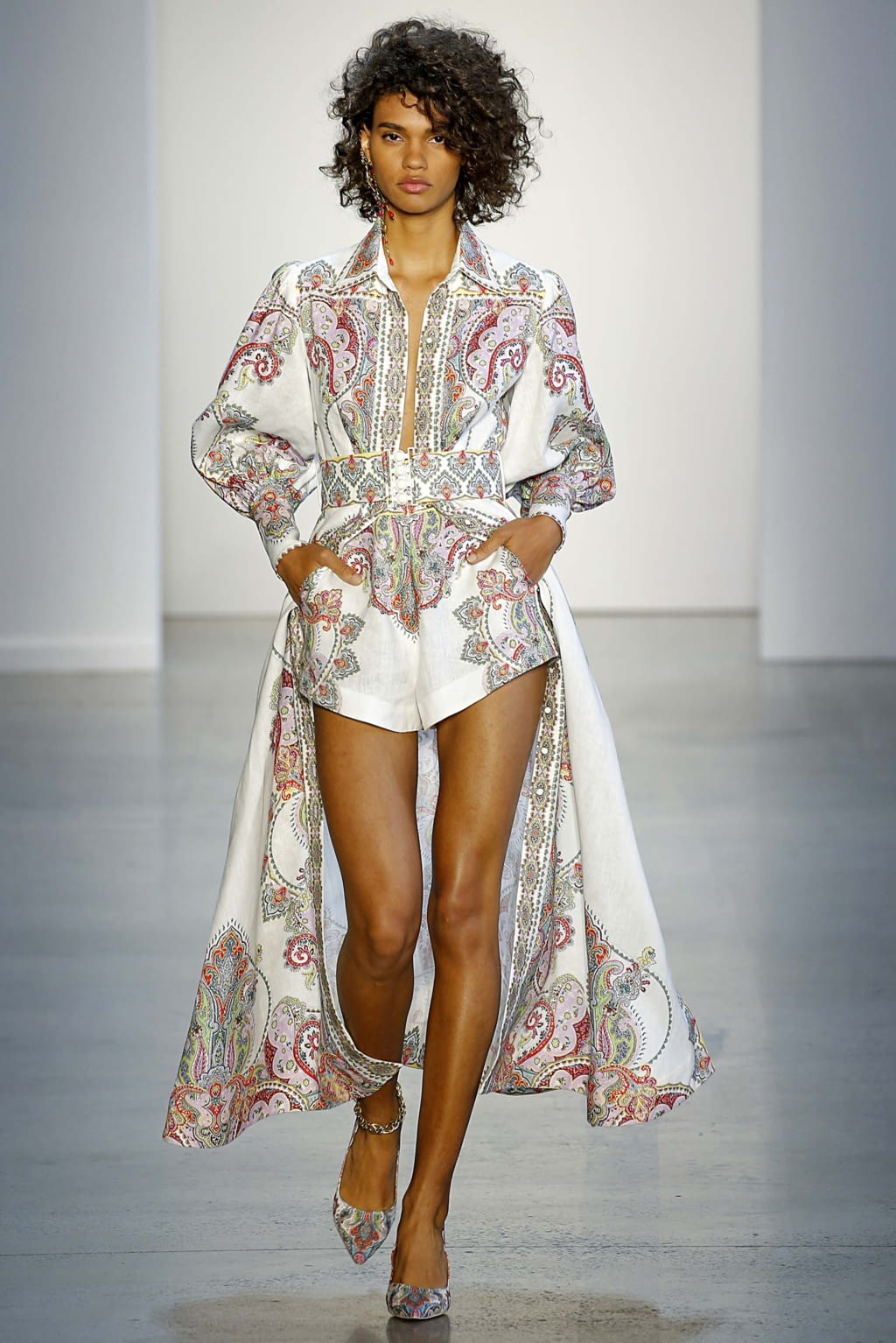 Fashion Week New York Spring/Summer 2019 look 25 from the Zimmermann collection 女装