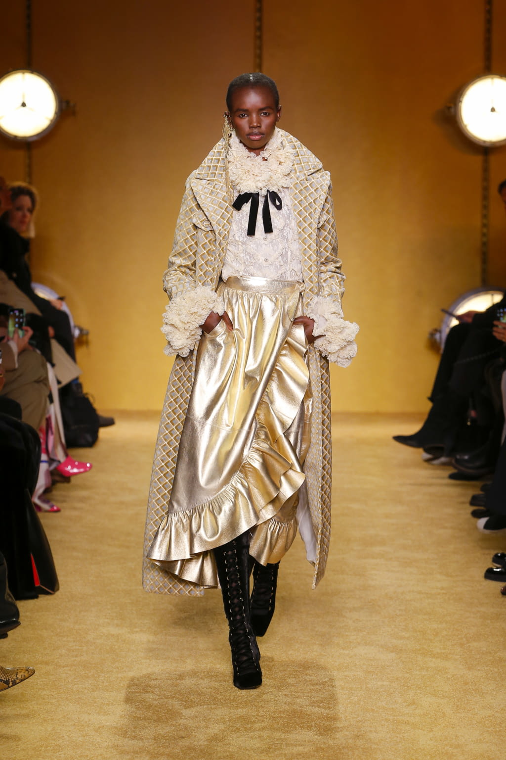 Fashion Week New York Fall/Winter 2020 look 19 de la collection Zimmermann womenswear