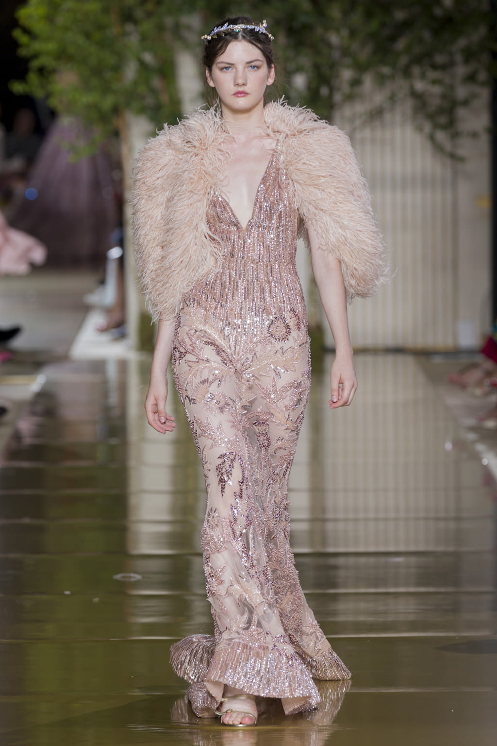 Fashion Week Paris Fall/Winter 2017 look 43 from the Zuhair Murad collection couture
