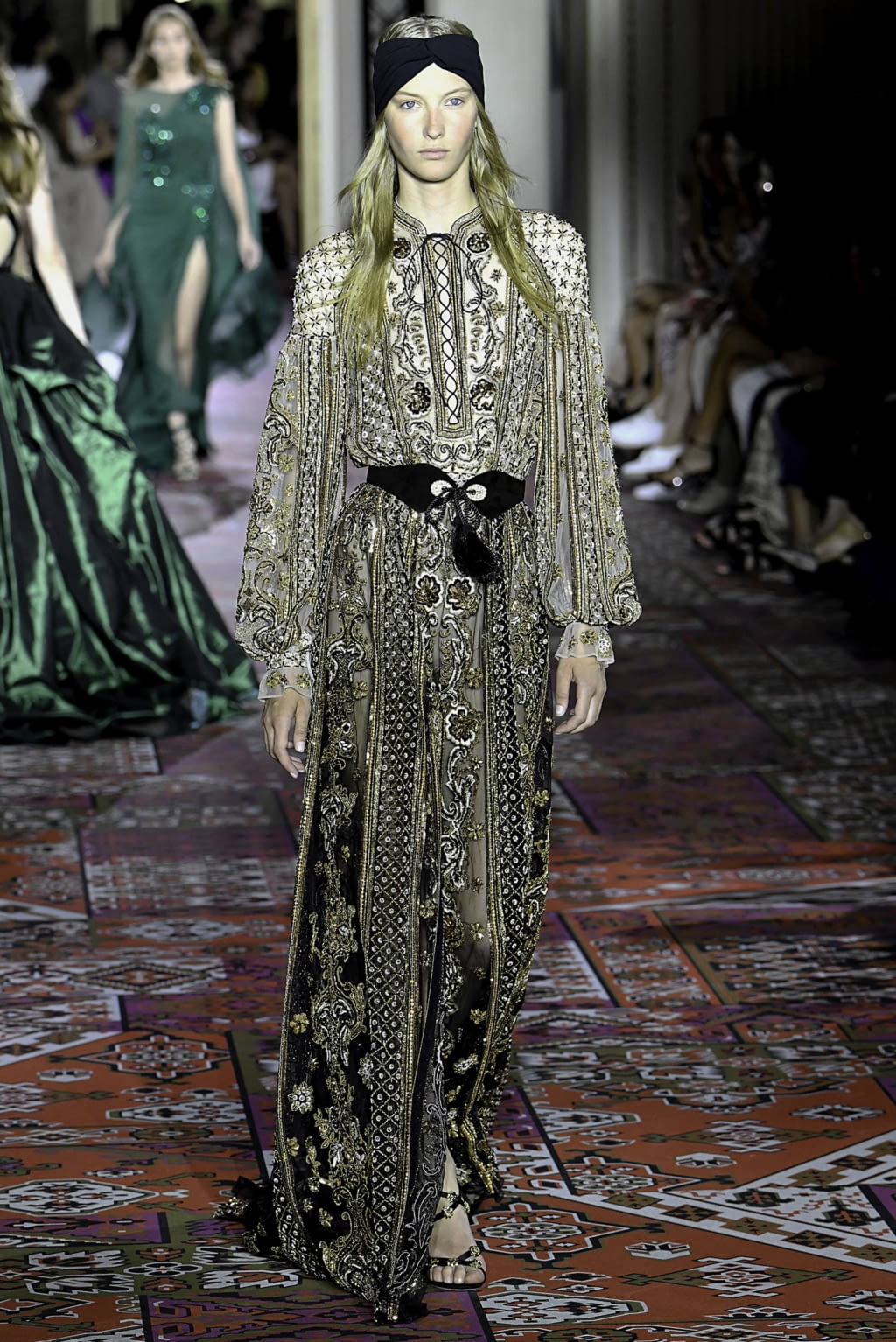 Fashion Week Paris Fall/Winter 2019 look 34 from the Zuhair Murad collection couture