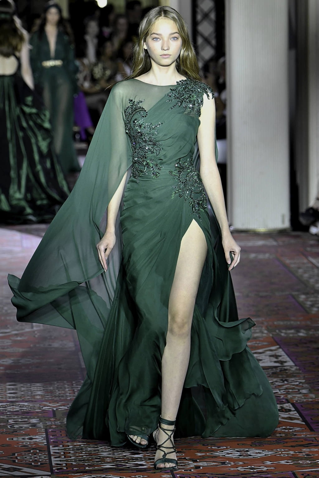 Fashion Week Paris Fall/Winter 2019 look 35 from the Zuhair Murad collection 高级定制
