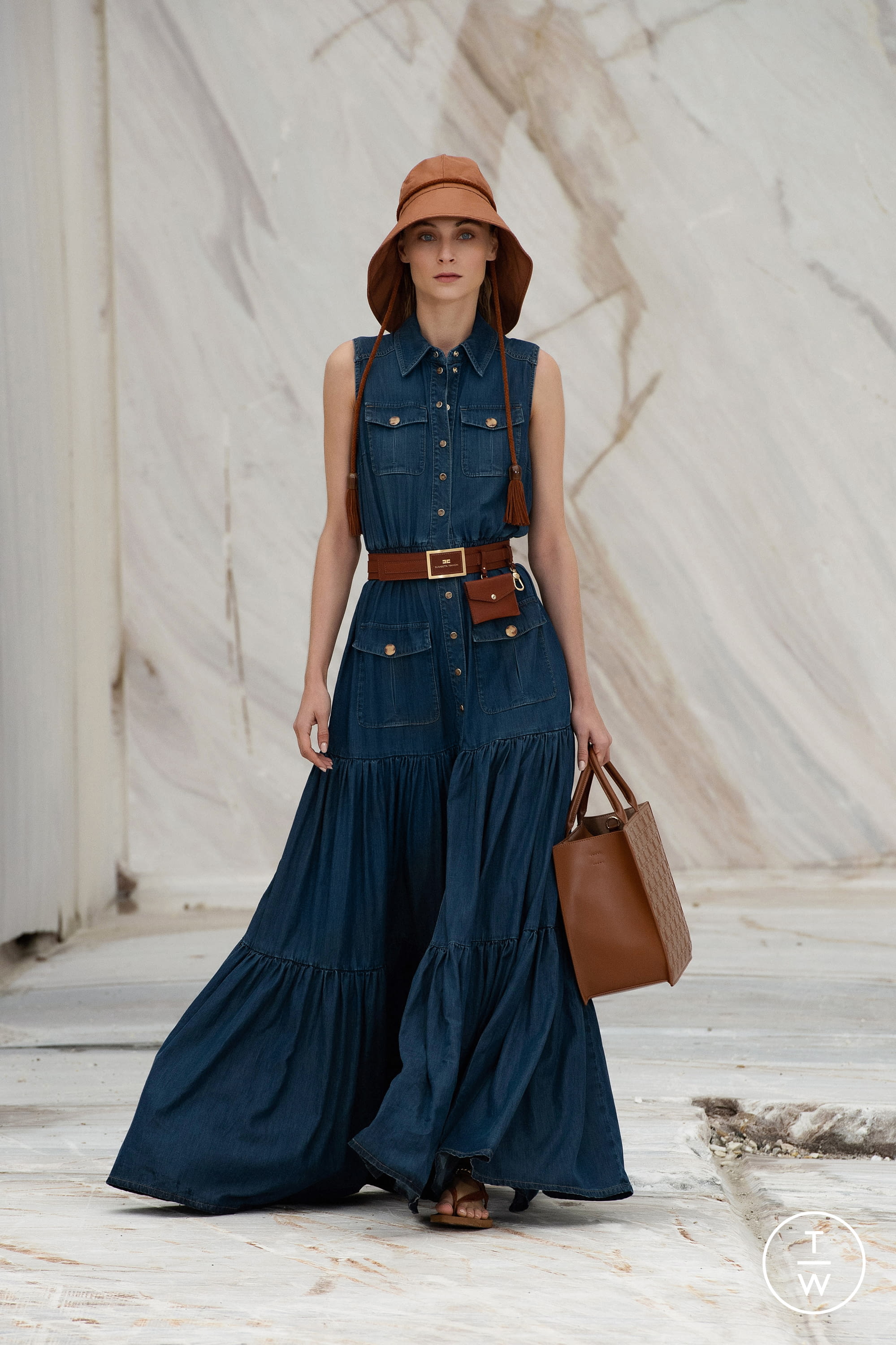 Elisabetta Franchi SS22 womenswear #17 - The Fashion Search 