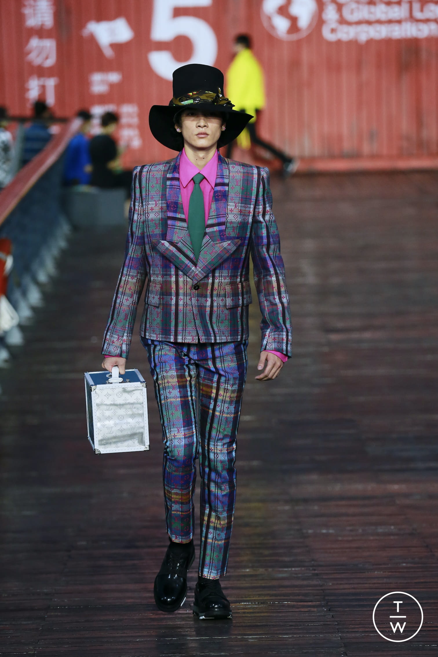 Louis Vuitton SS21 menswear #22 - Tagwalk: The Fashion Search Engine