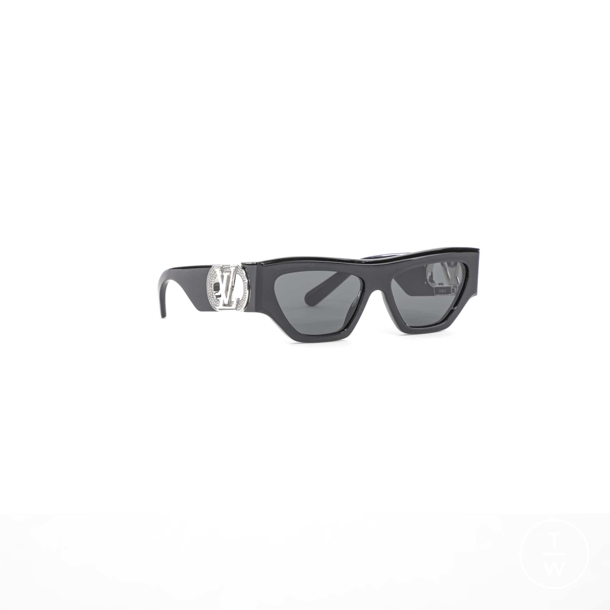 Louis Vuitton SS22 womenswear accessories #81 - The Fashion Search Engine -  TAGWALK