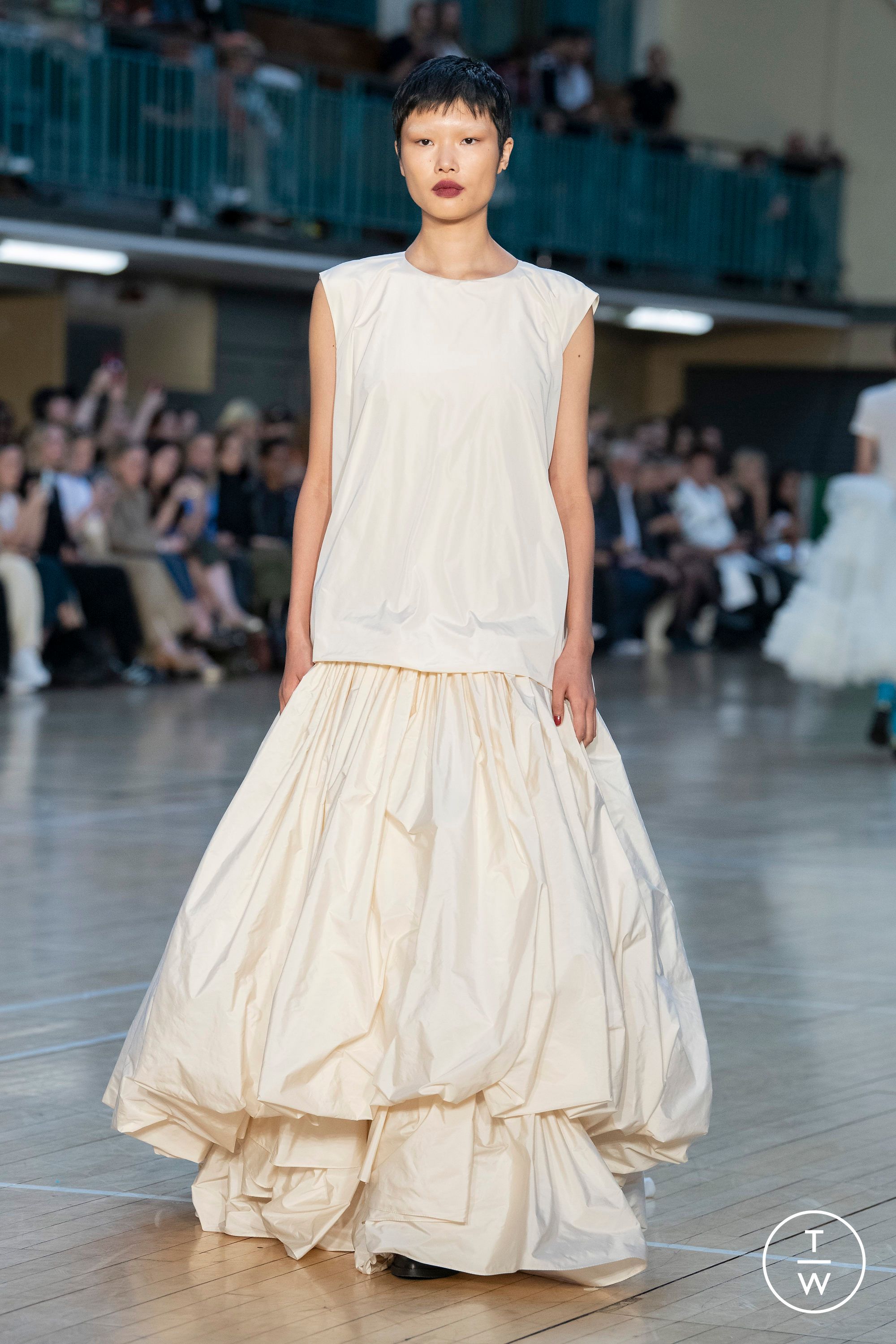 Molly Goddard SS23 女装#41 - Tagwalk：时尚搜索引擎