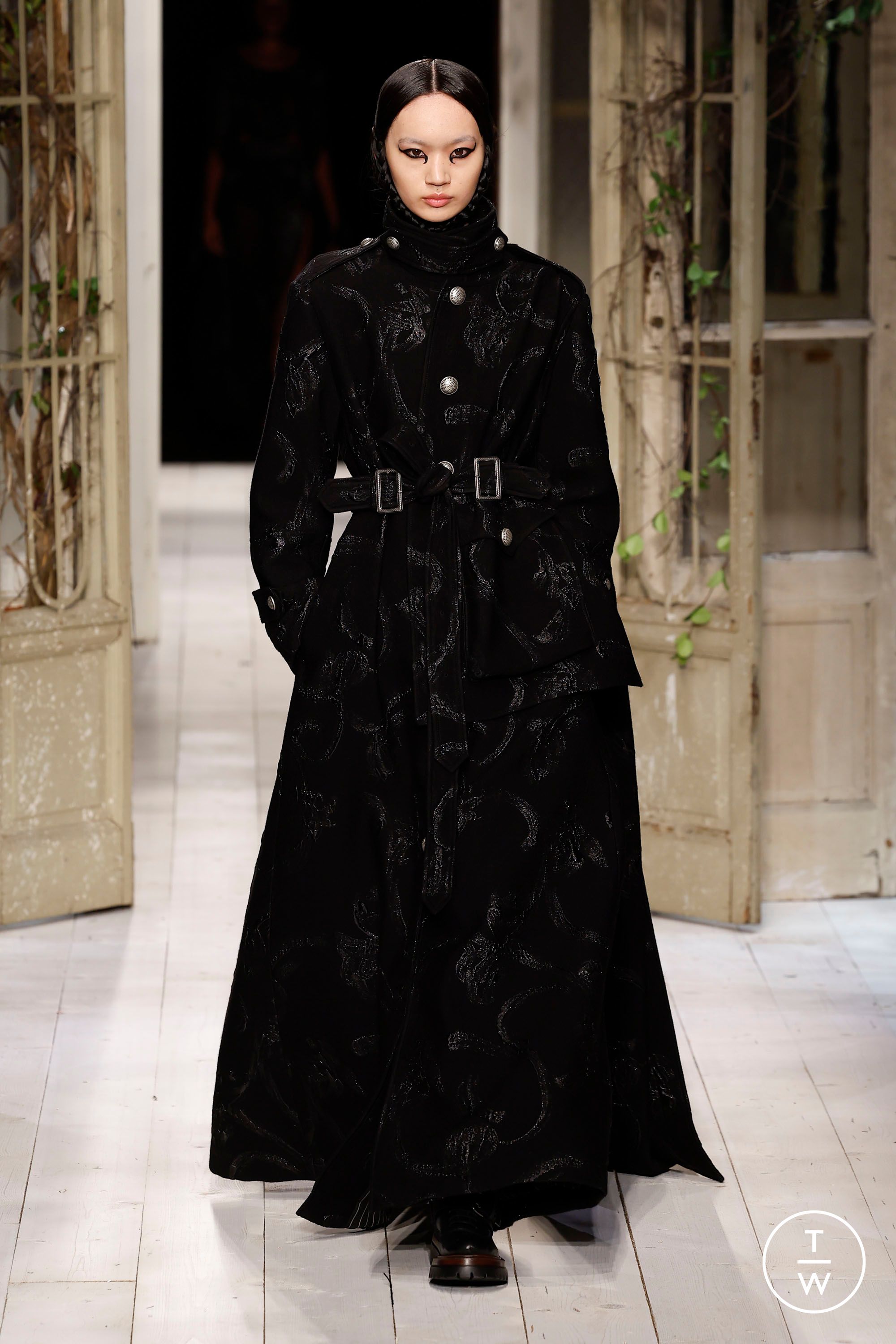 アントニオ・マラス　ジャケットantonio marras CR Reviews: Antonio Marras Fall/Winter 2025
