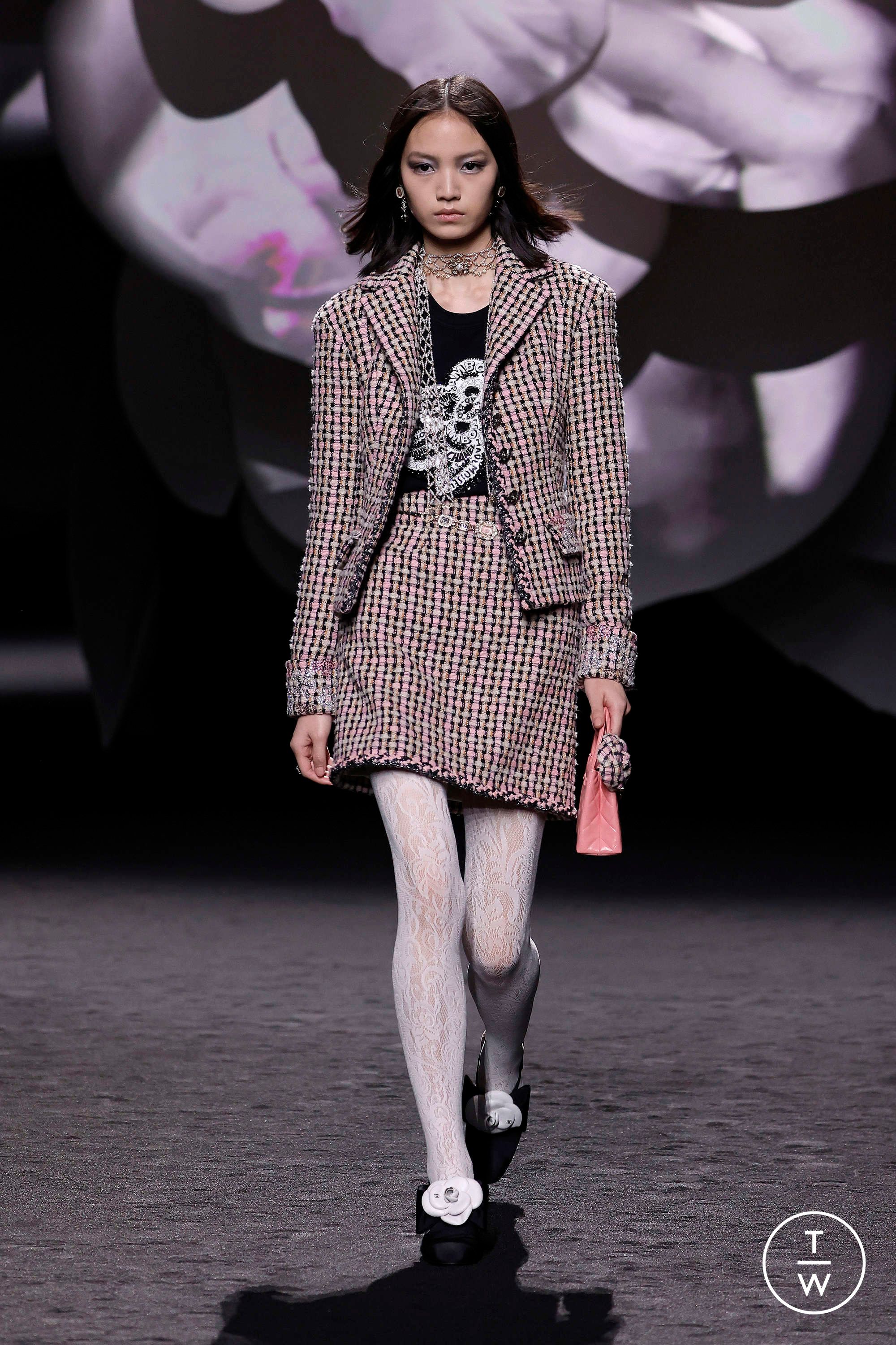 Chanel FW23 womenswear #43 - Tagwalk: The Fashion Search