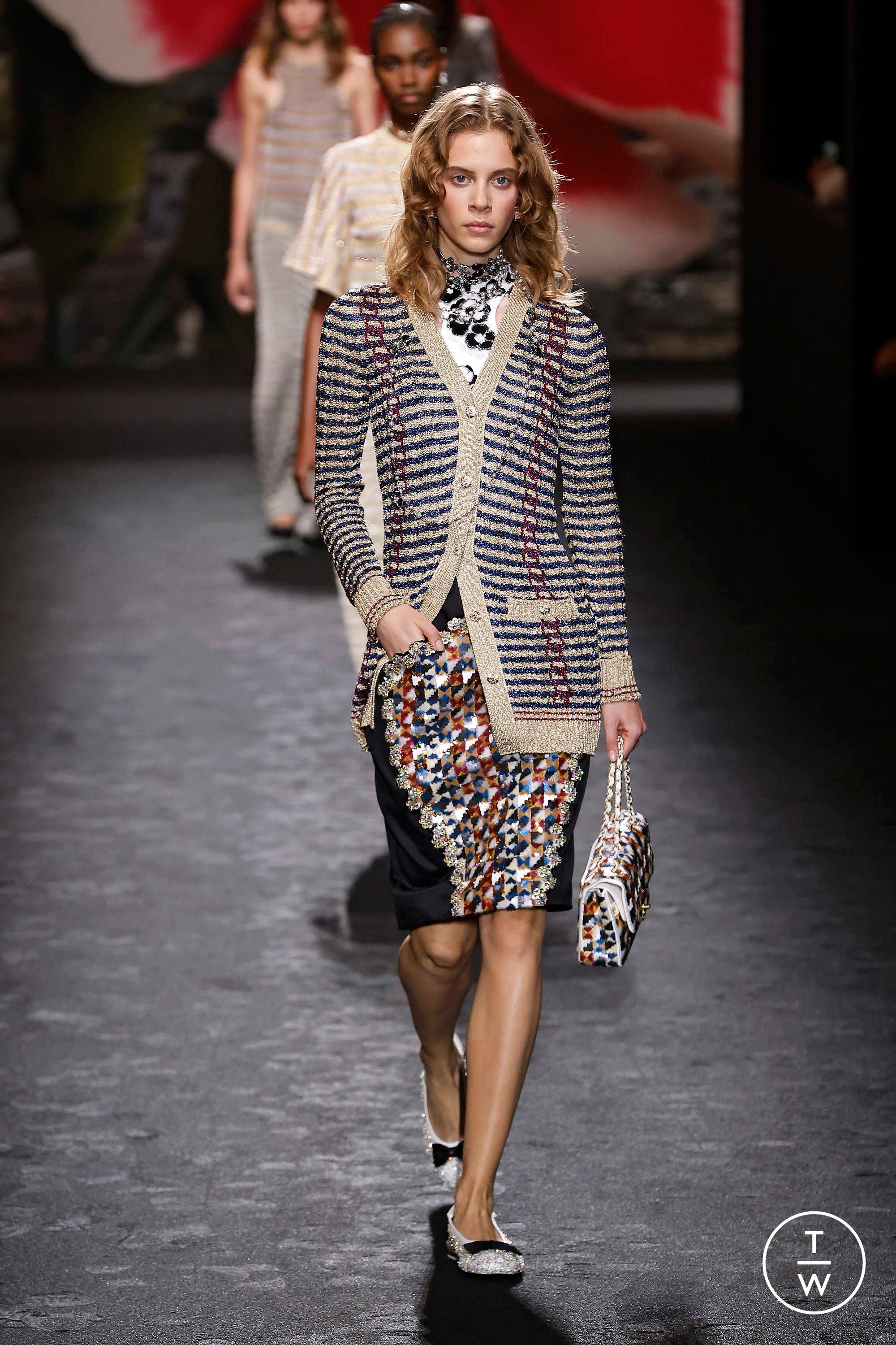 chanelss240051-