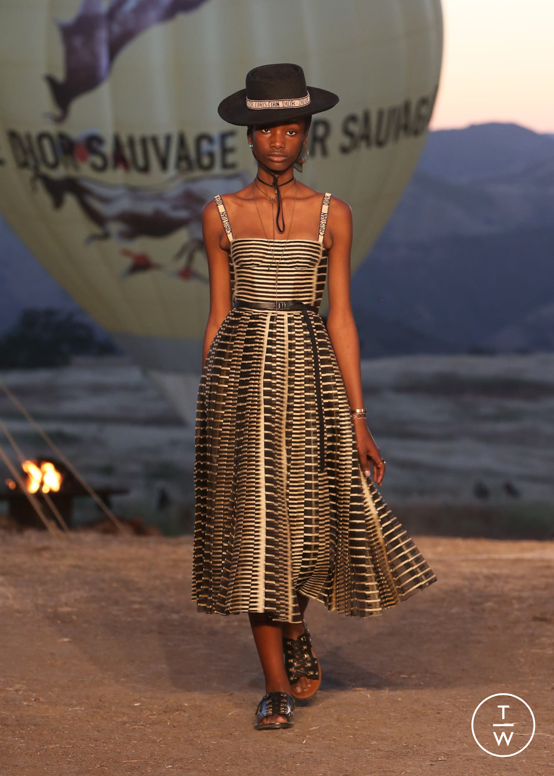 dior-cruise-2018-look73-65b5c8.jpg