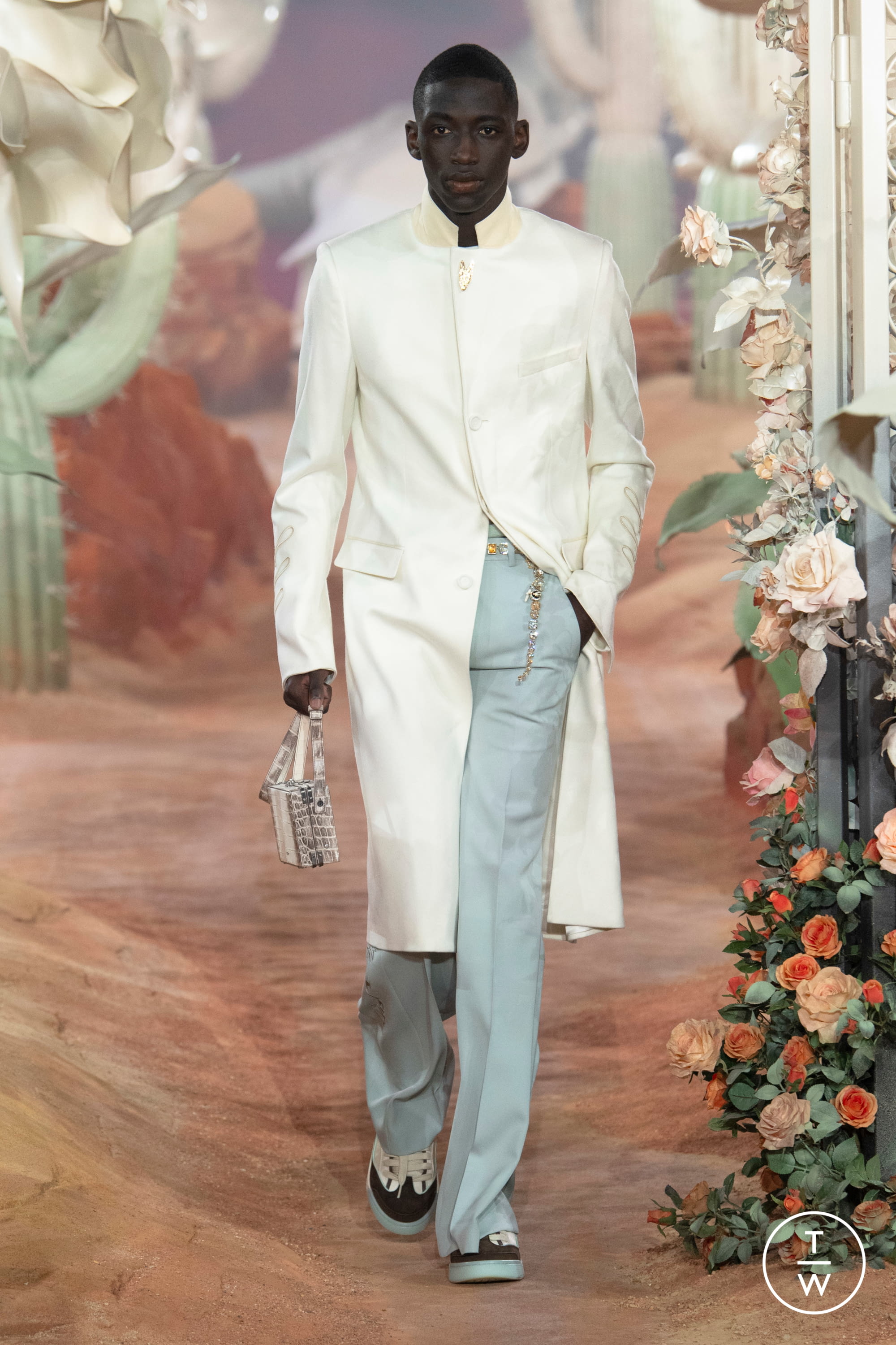 Dior homme シャイニー　コーティング hq720.jpg?sqp=-