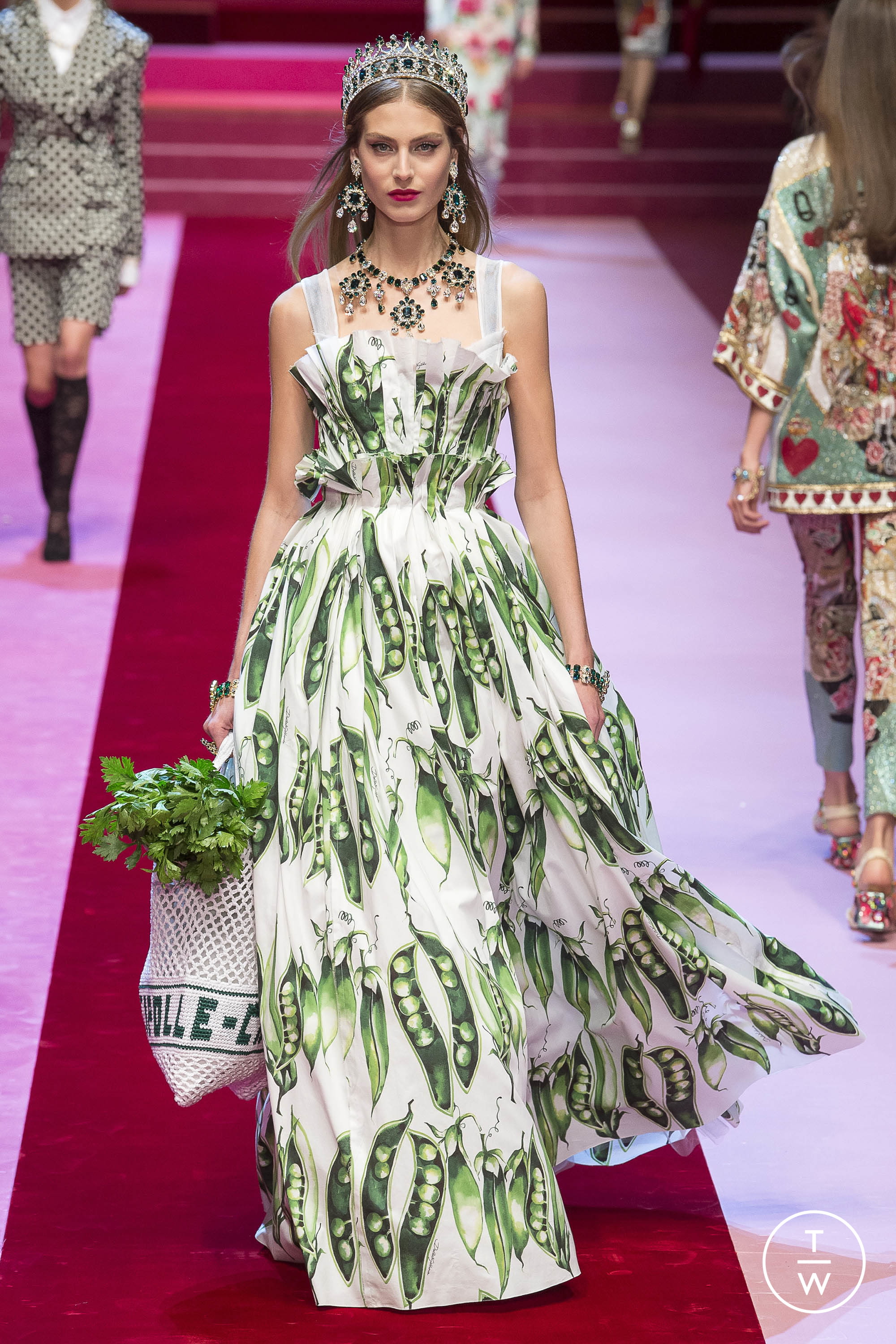 dolce and gabbana gowns 2018
