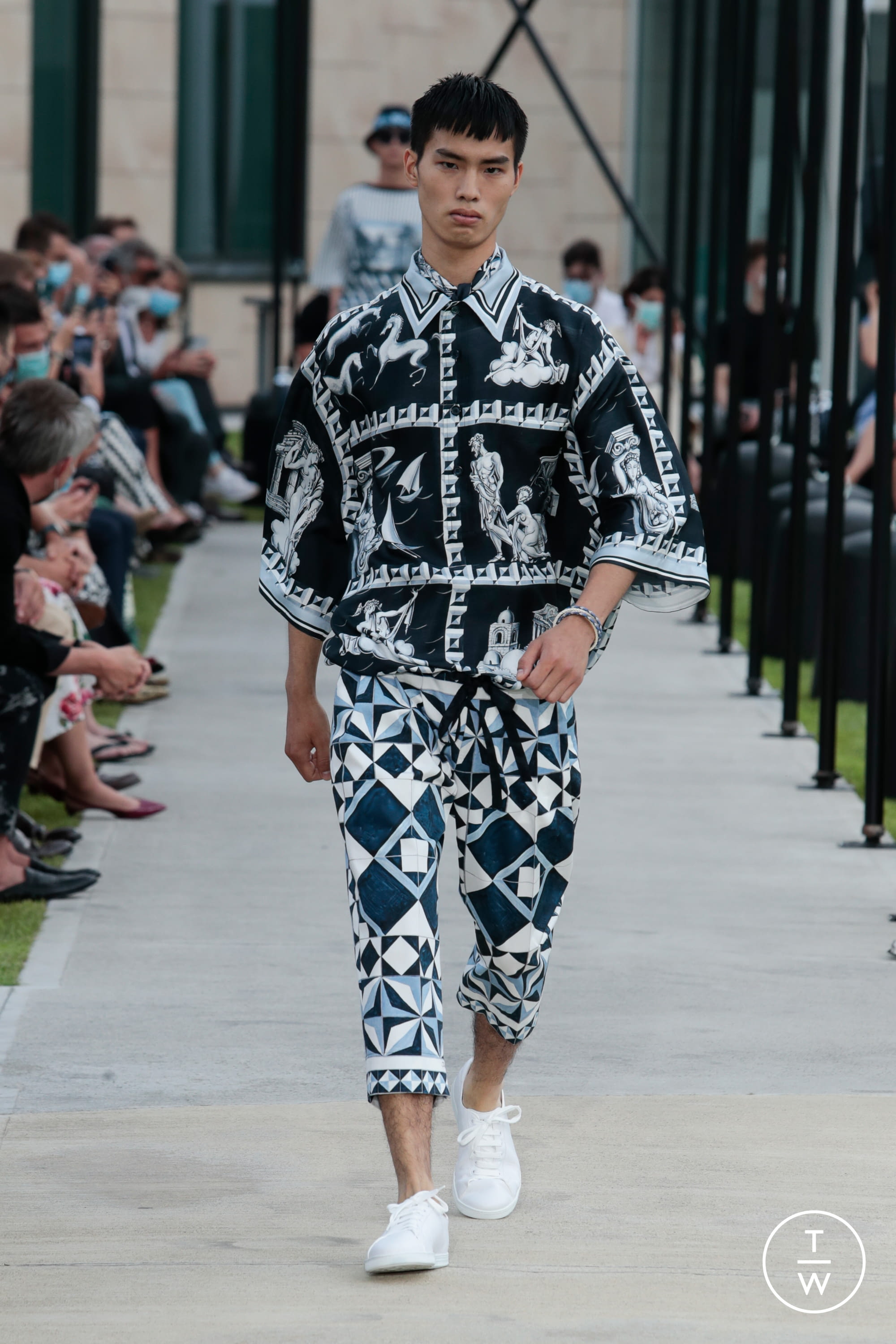 Dolce & Gabbana SS21 menswear #4 - Tagwalk: The Fashion Search Engine