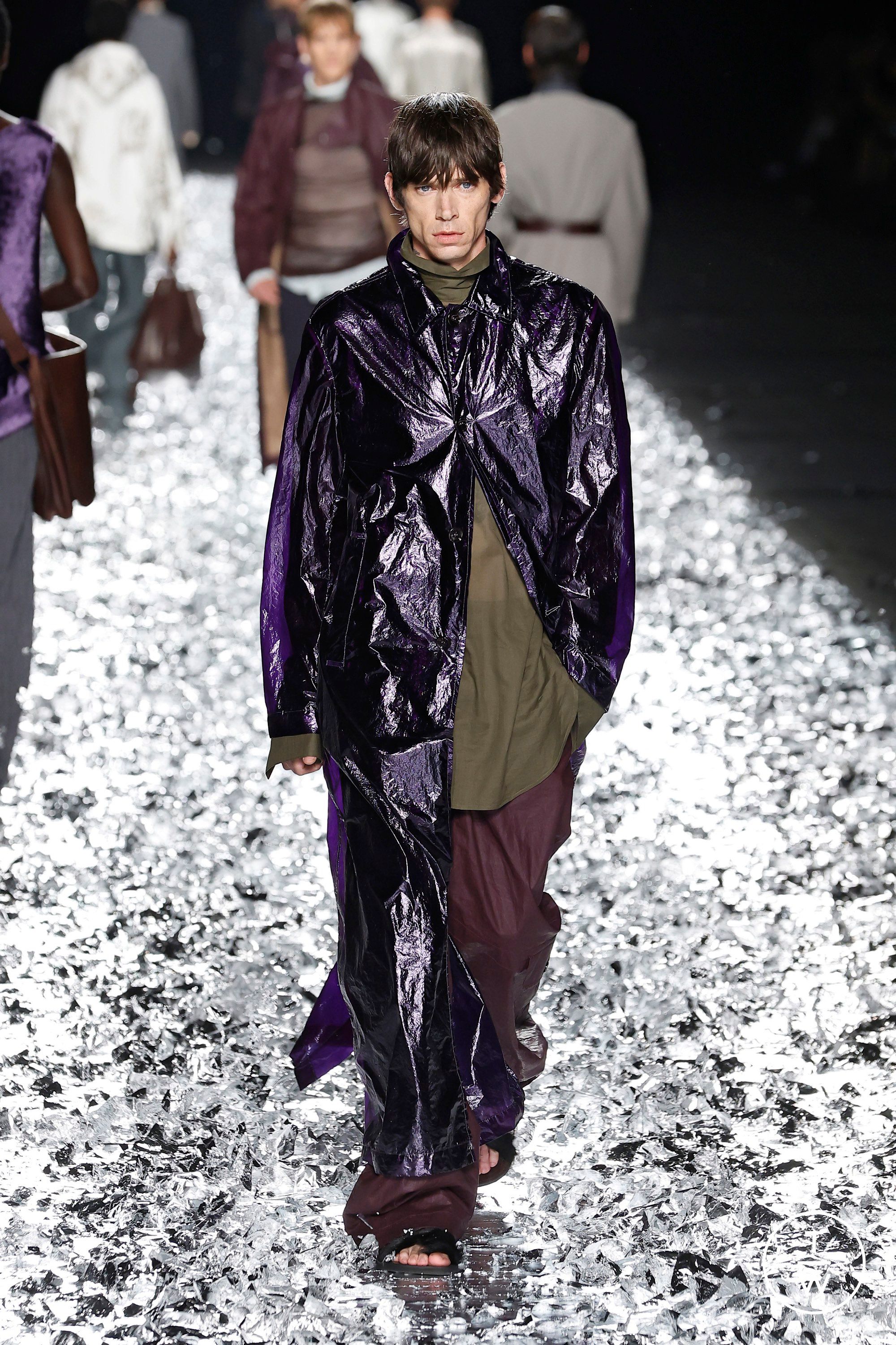 Dries Van Noten SS25 menswear #32 - Tagwalk: The Fashion Search Engine