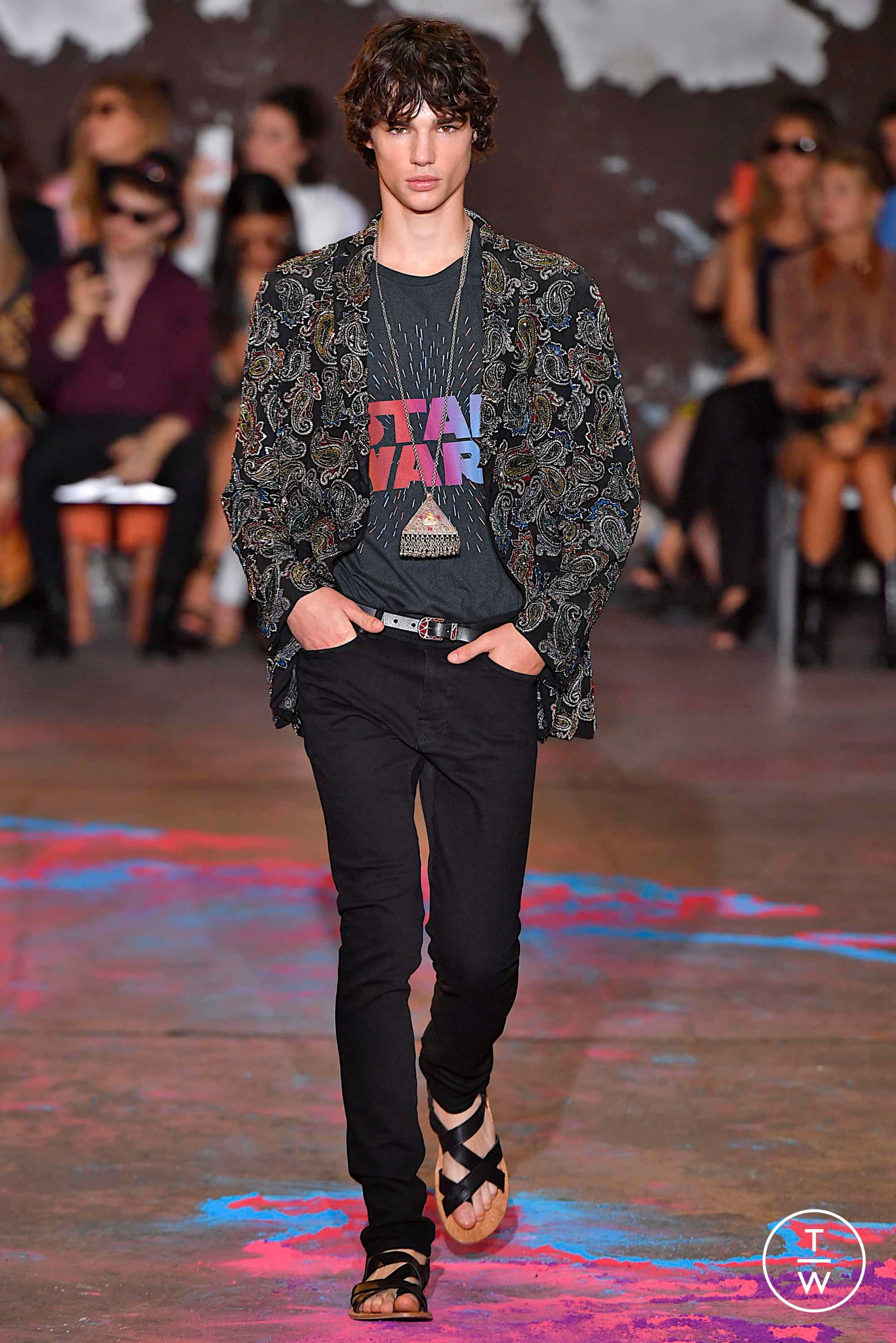 Etro Ss Menswear 43 The Fashion Search Engine walk