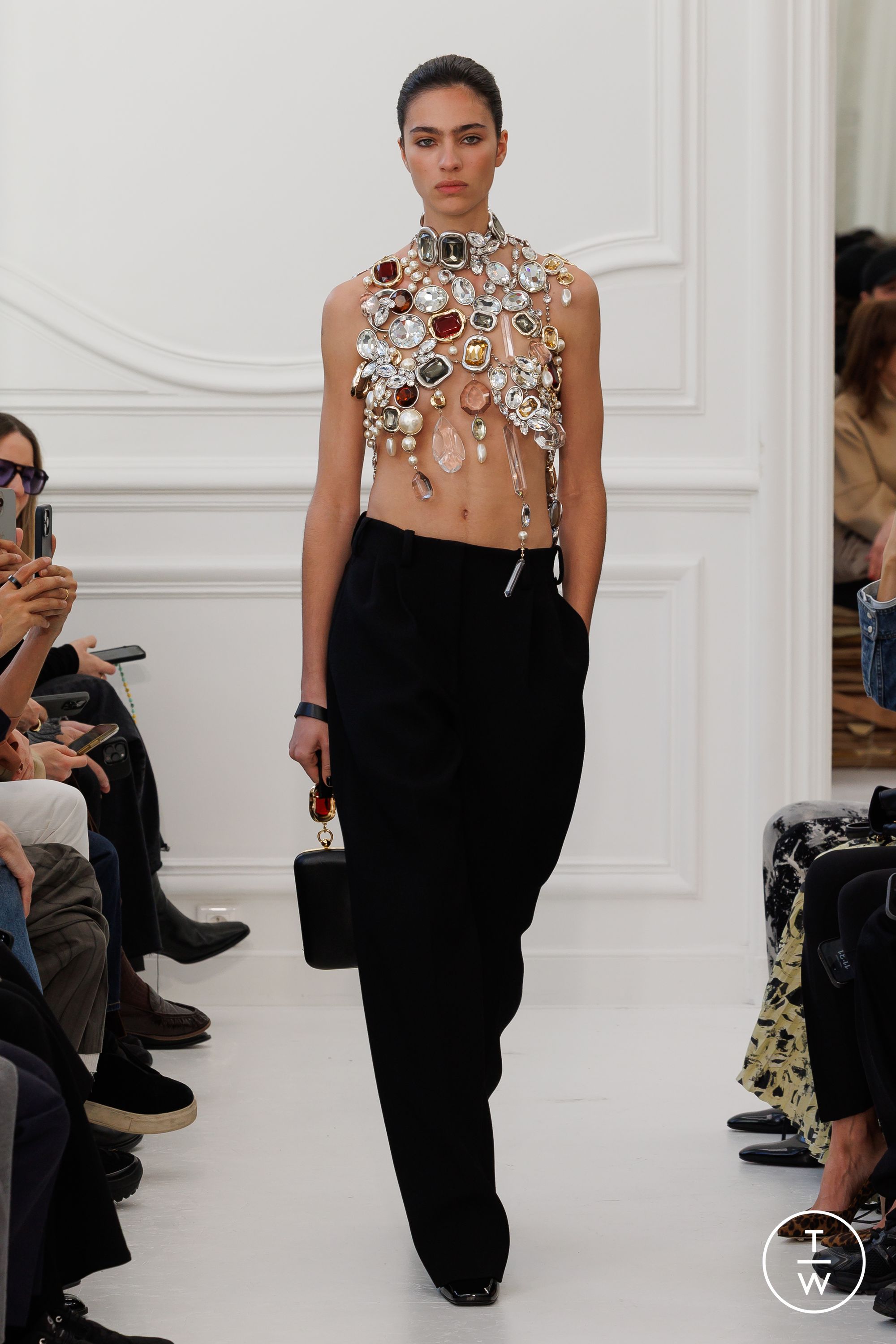 givenchywomenswearaw25look47-