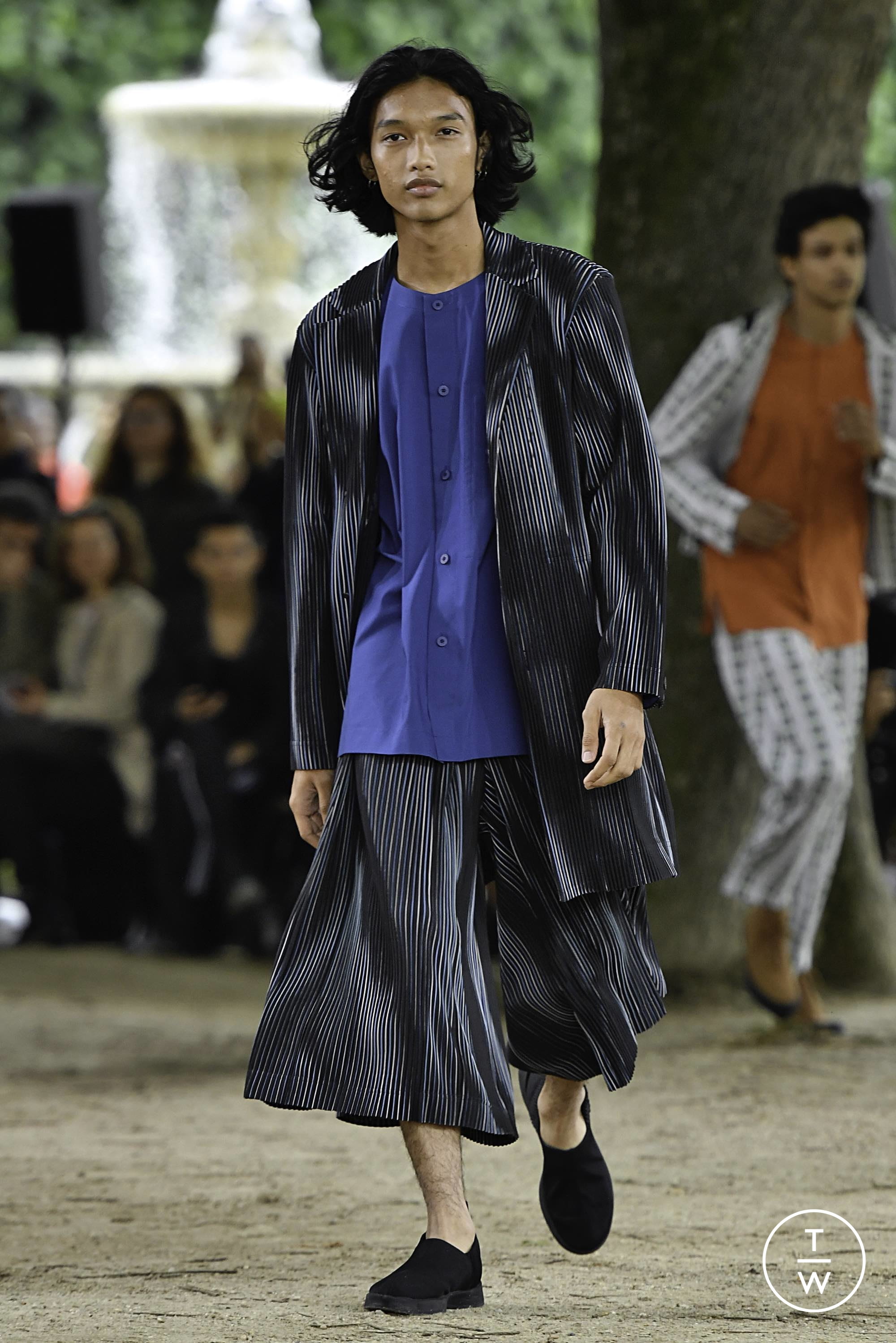 Issey Miyake Men SS20 menswear 16 Tagwalk The Fashion Search