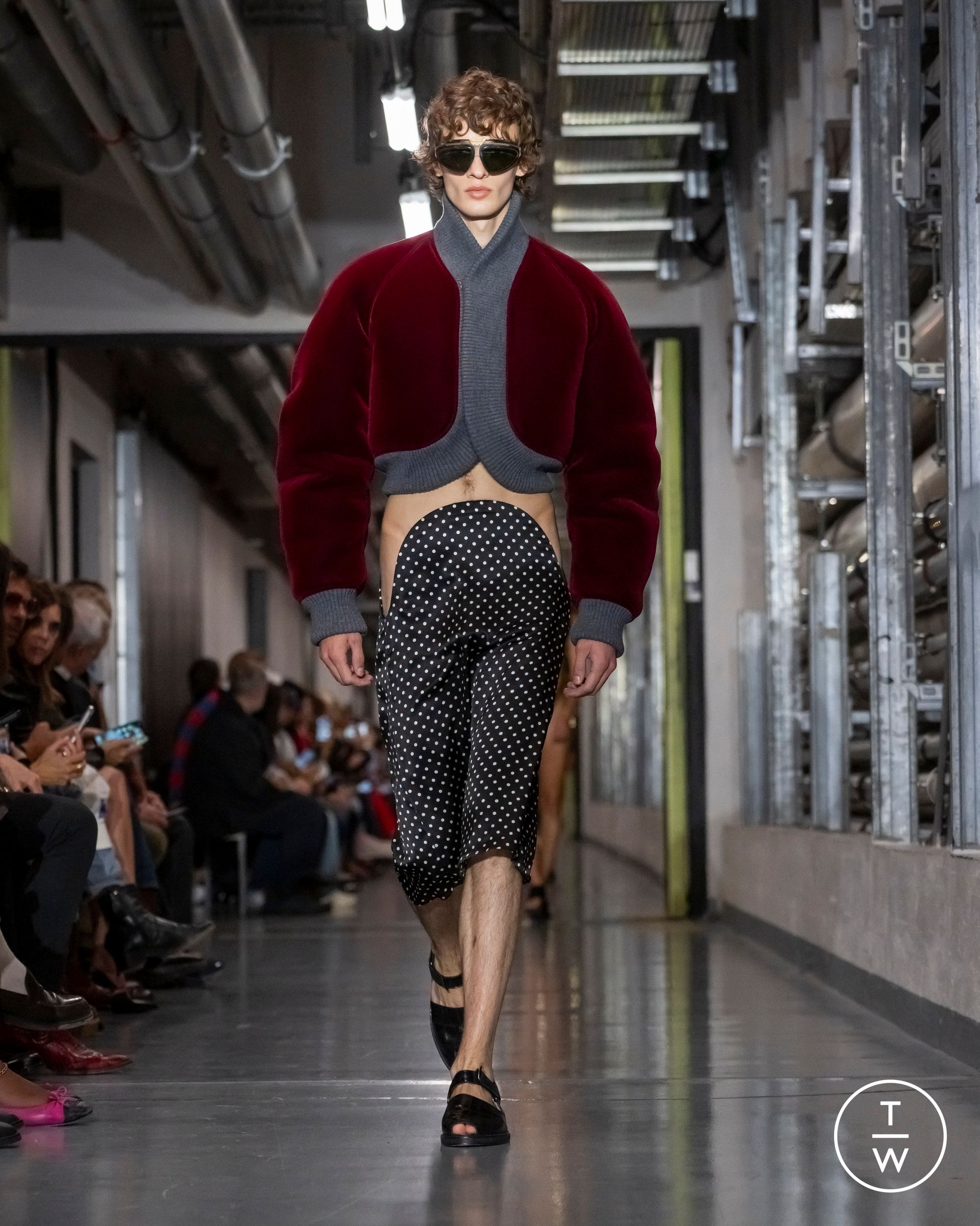 jpgrtwss26runwayfront4x5look48 