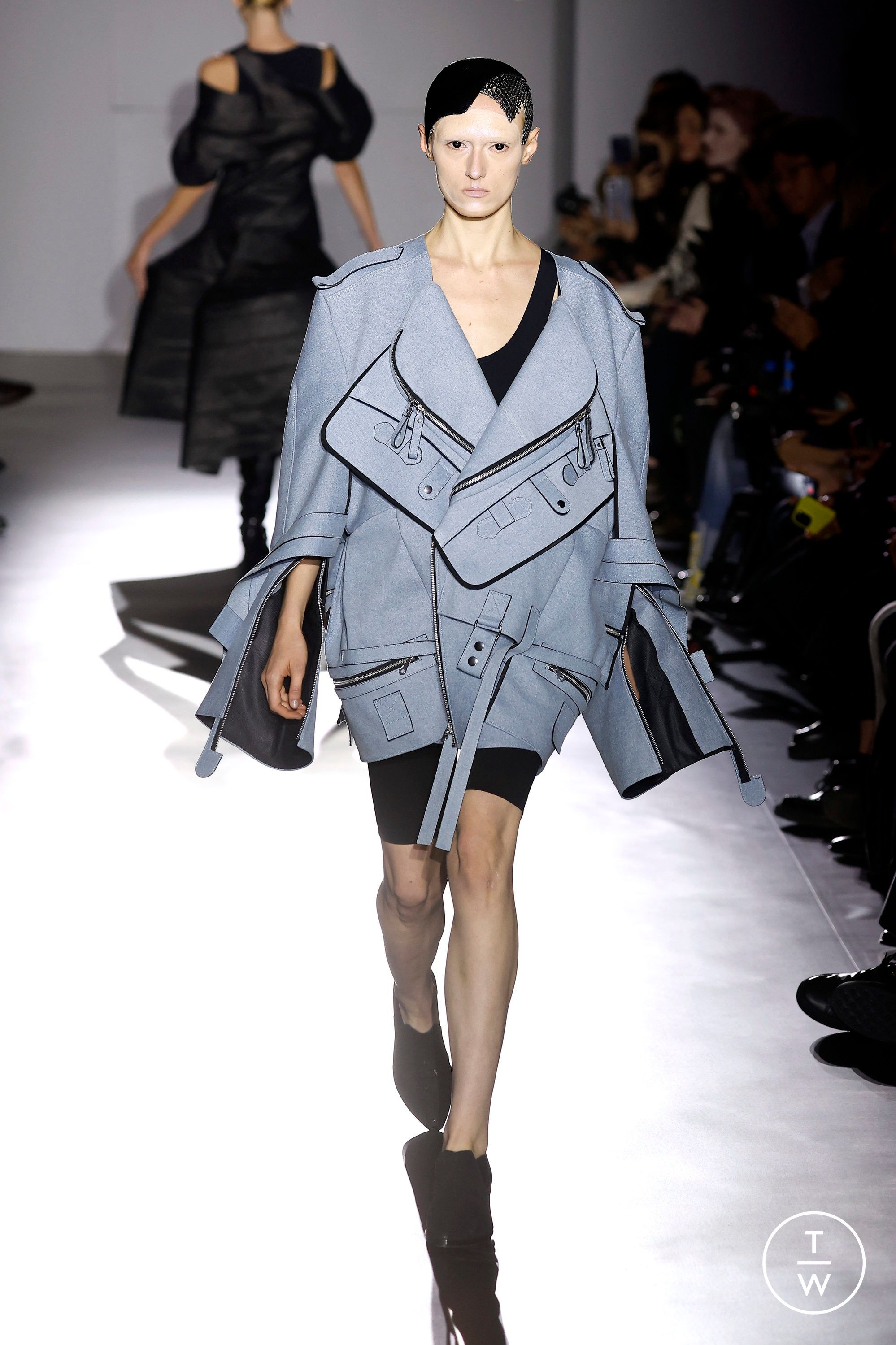 junyawatanabess250017-