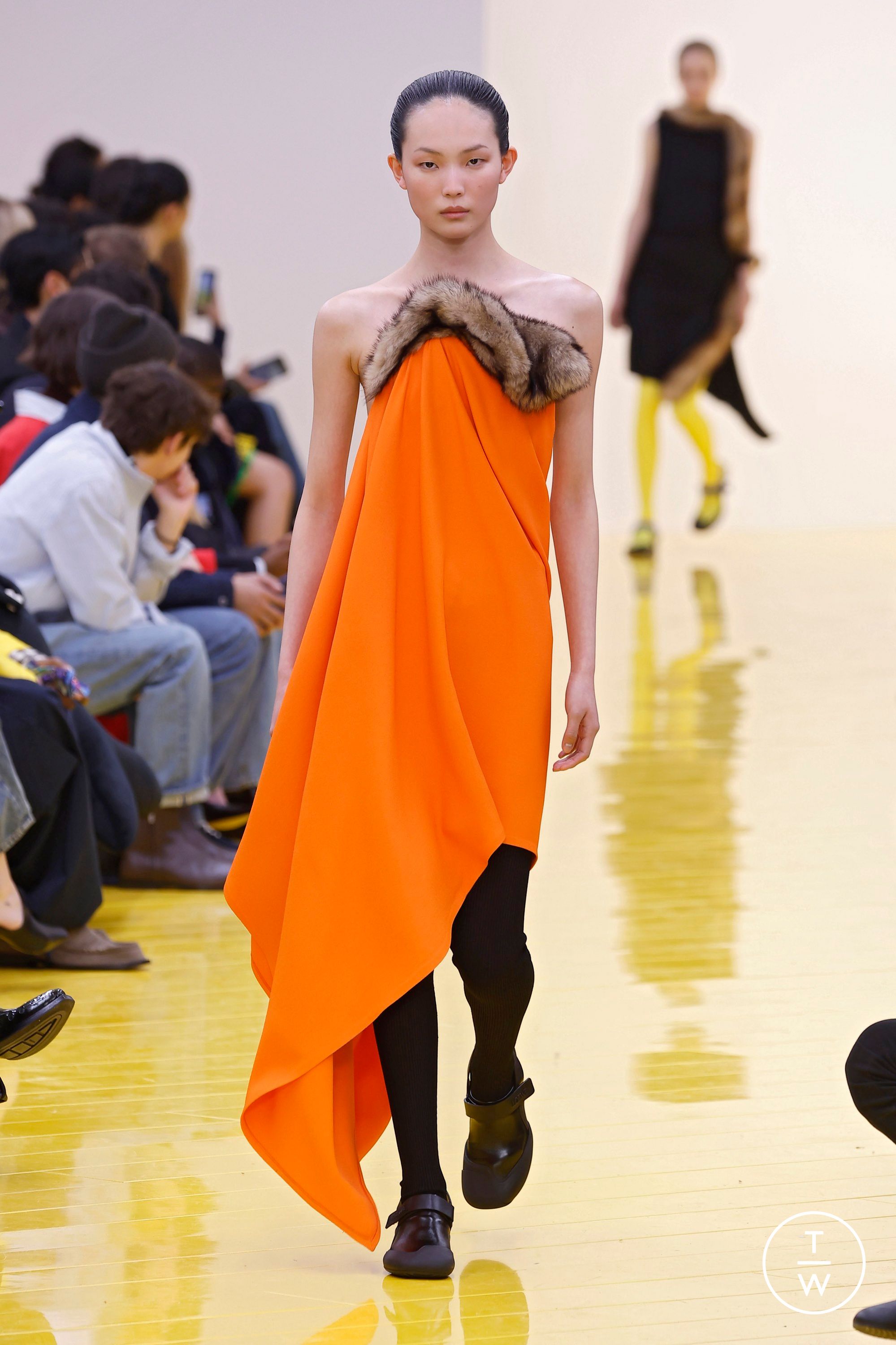 Loewe FW26 womenswear #32 - Tagwalk: The Fashion Search Engine