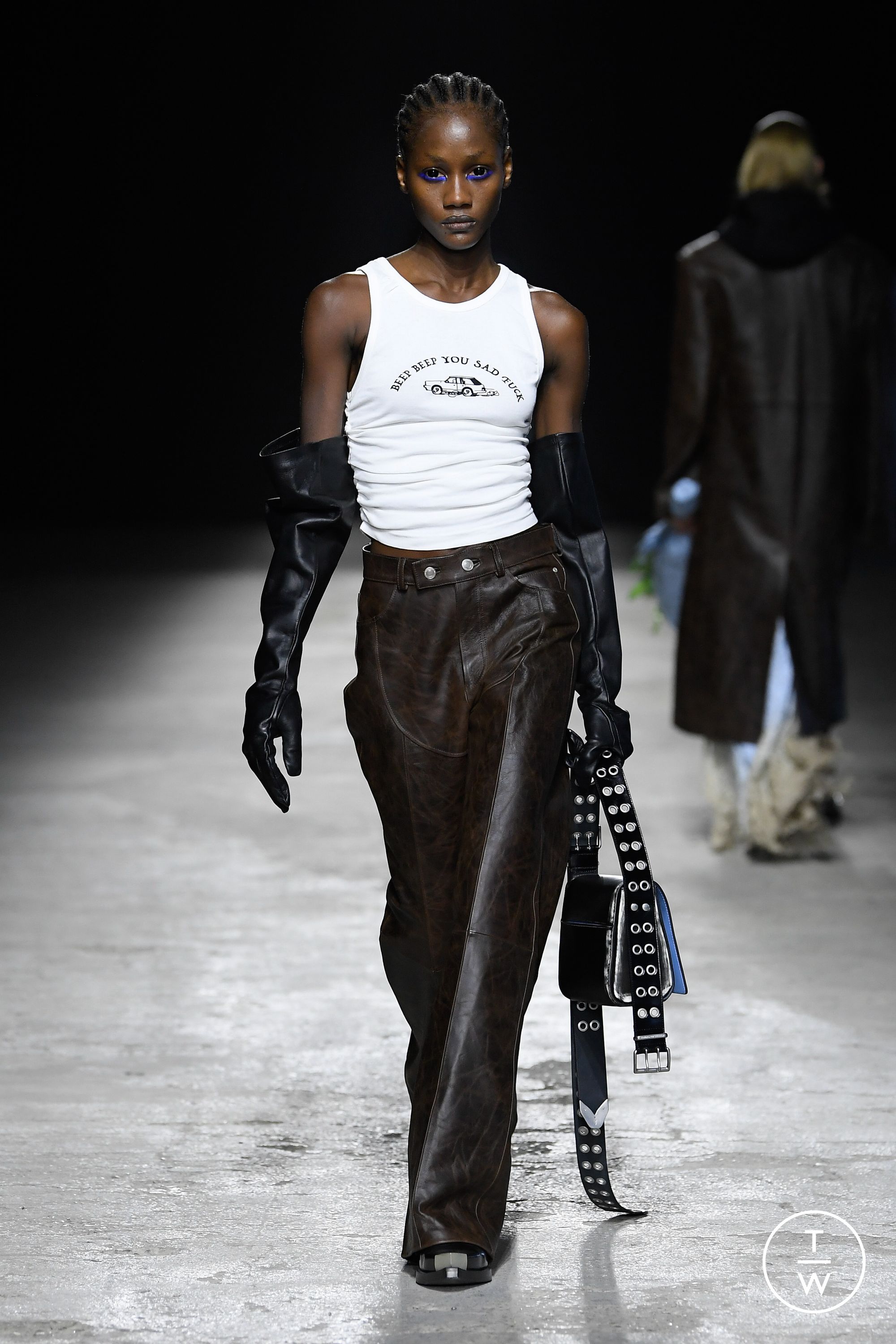 look00016-06113e79.jpg