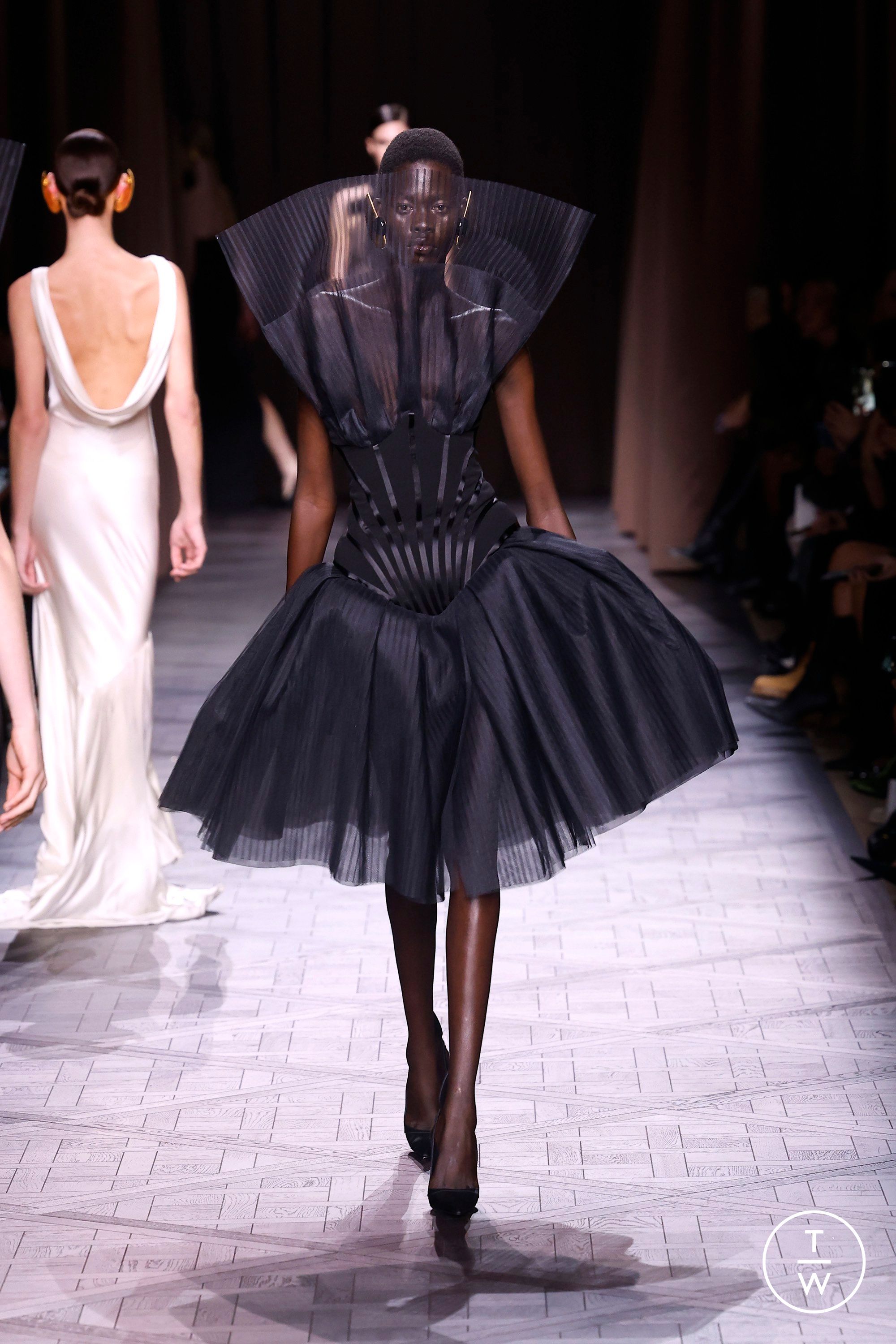 1990s-2000s Nina Ricci Black Silk Lace & Tulle Dress – Nomad