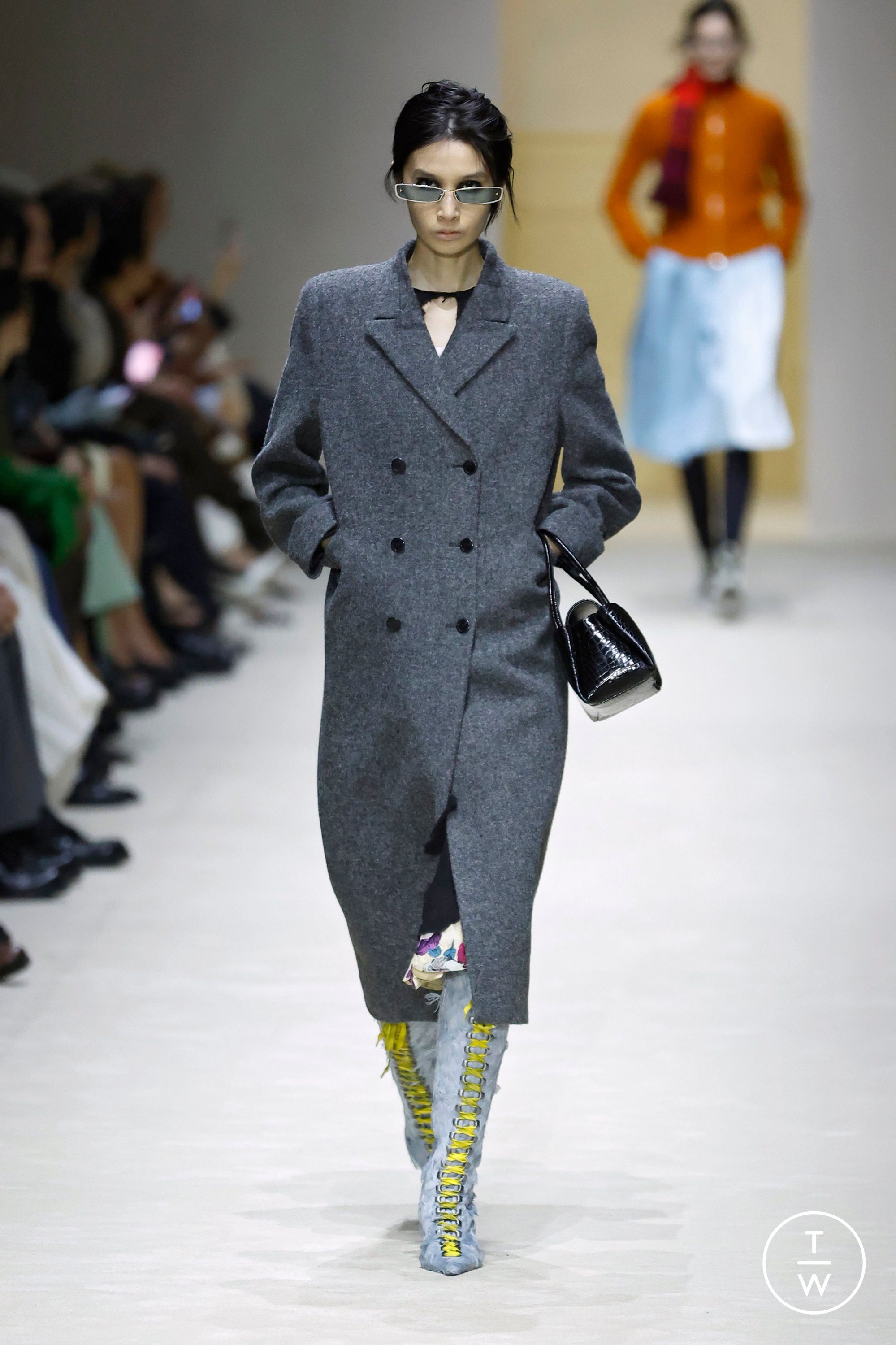 スーツ 1998aw prada wool velcro set up (44) Prada FW26 womenswear #27 - Tagwalk: The Fashion Search Engine