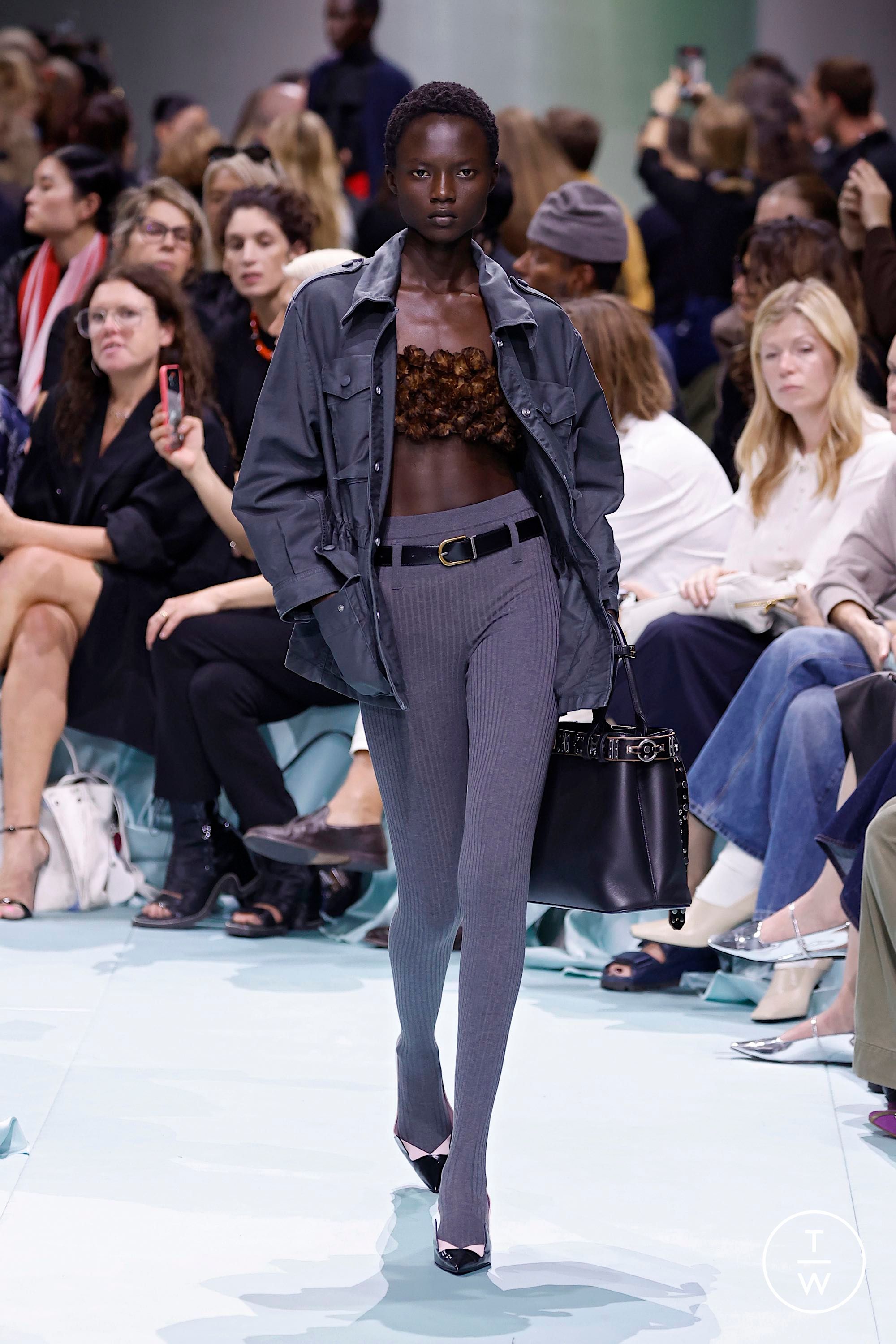 Prada SS25 womenswear #35 - Tagwalk: The Fashion Search Engine Prada SS25 womenswear #35 - Tagwalk: The Fashion Search Engine