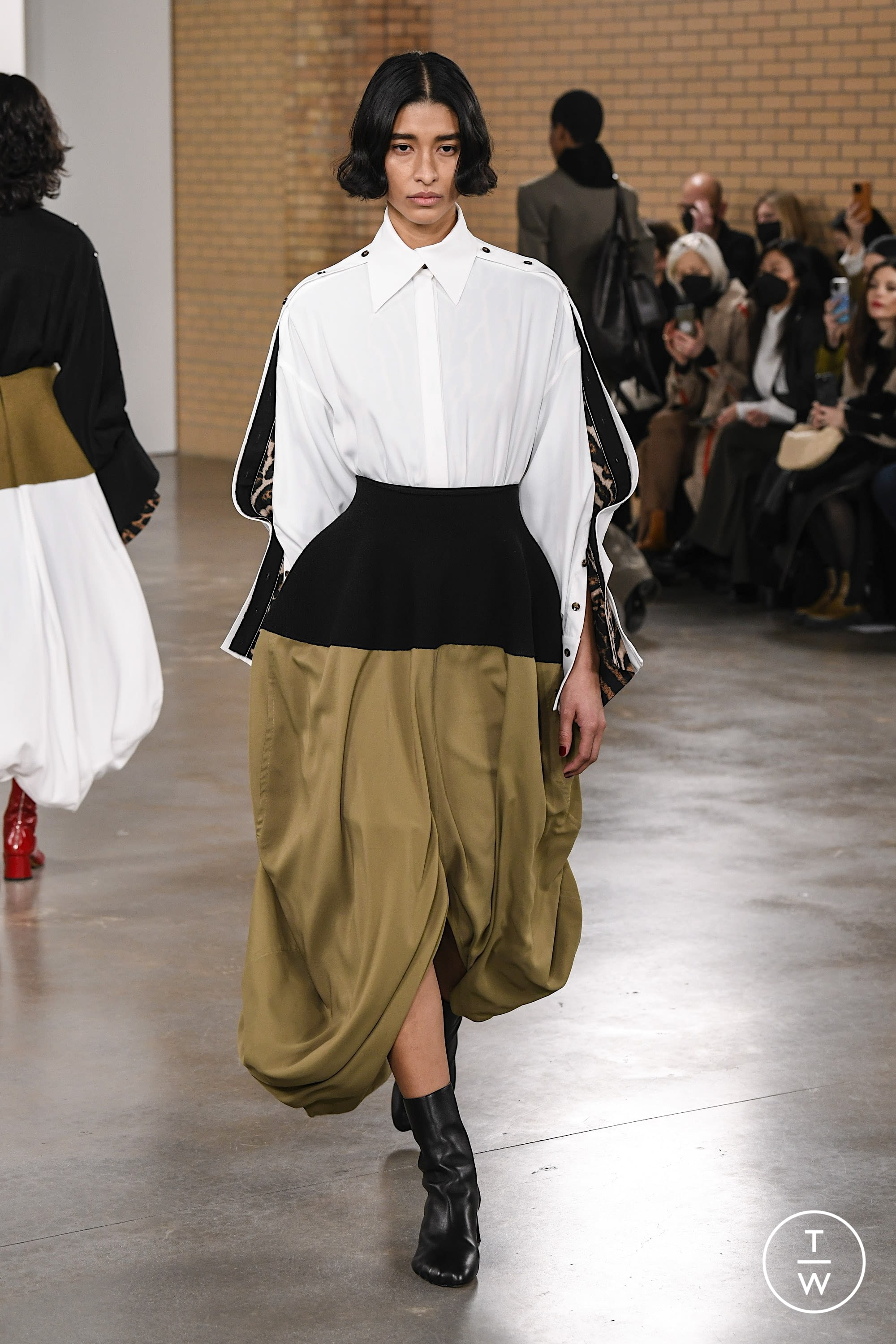 Proenza Schouler FW22 womenswear 5 Tagwalk The Fashion Search