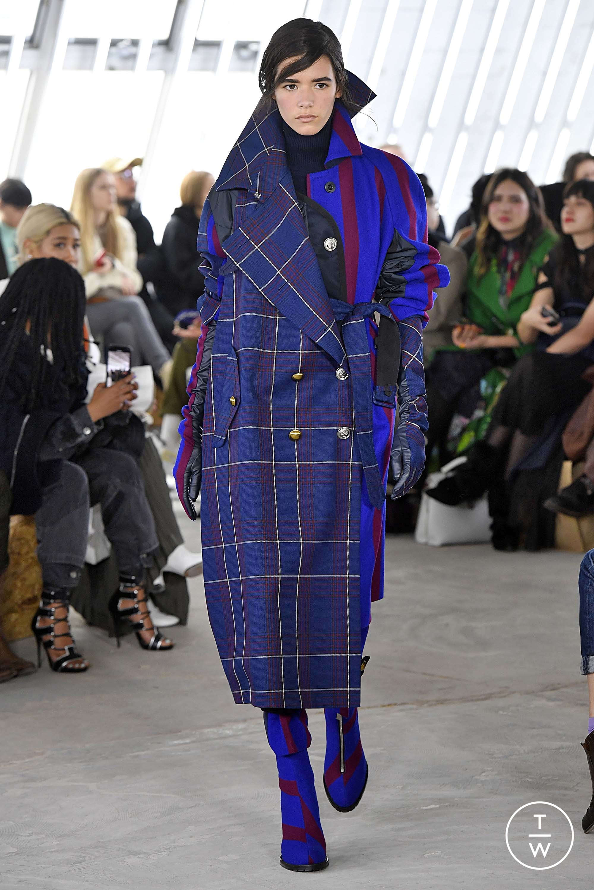 Sacai F/W 18 womenswear #7 - Tagwalk: The Fashion Search Engine