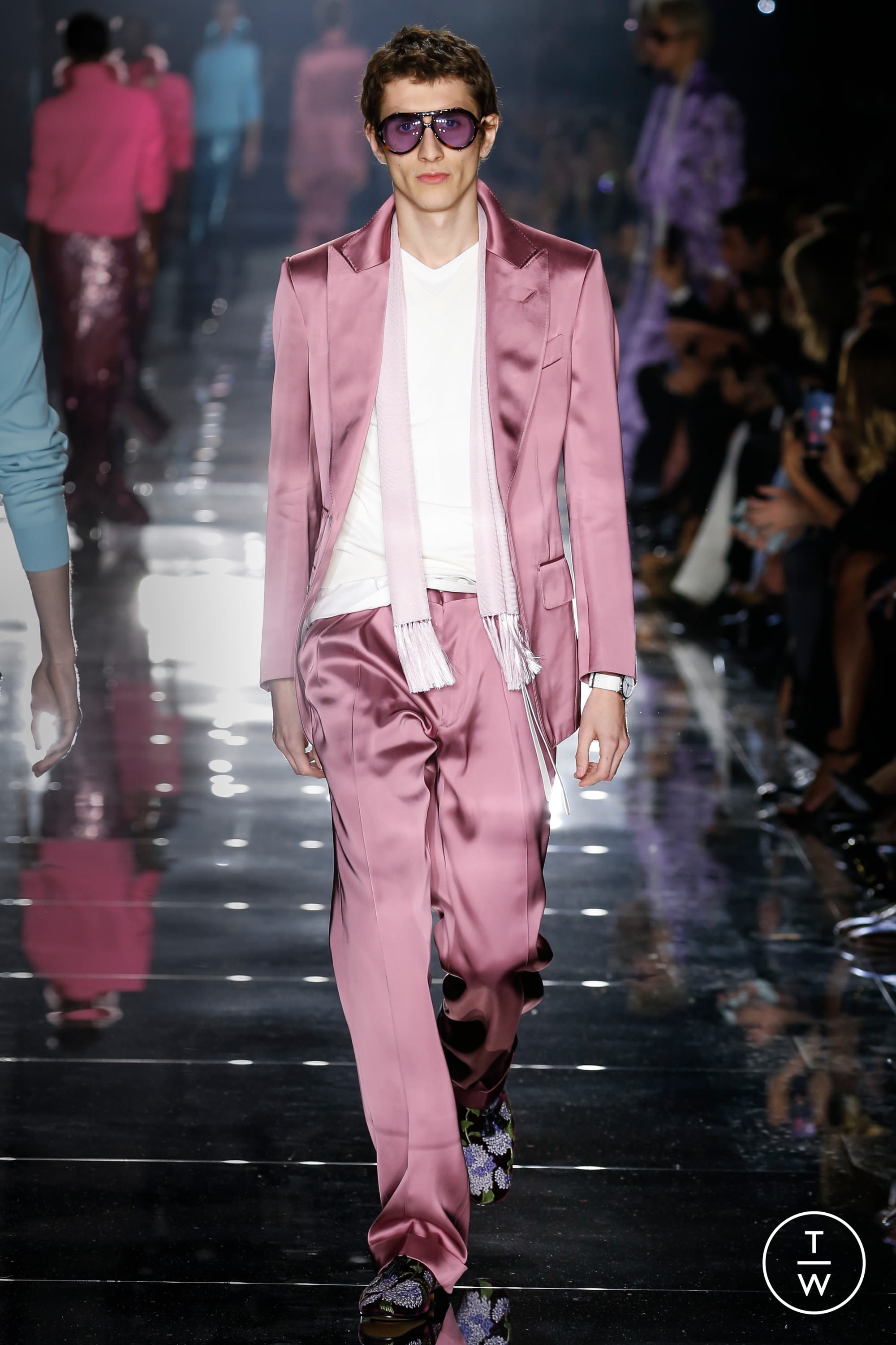 tom ford look alike miranda on Tom Ford Fw20 Womenswear 39 The Fashion Search Engine Tagwalk