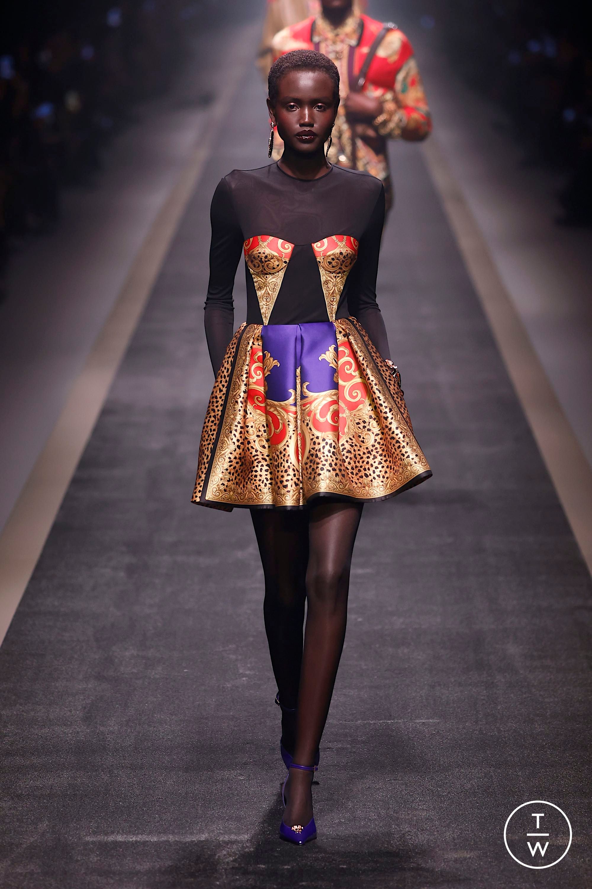 Versace FW25 womenswear #37 - Tagwalk: The Fashion Search Engine