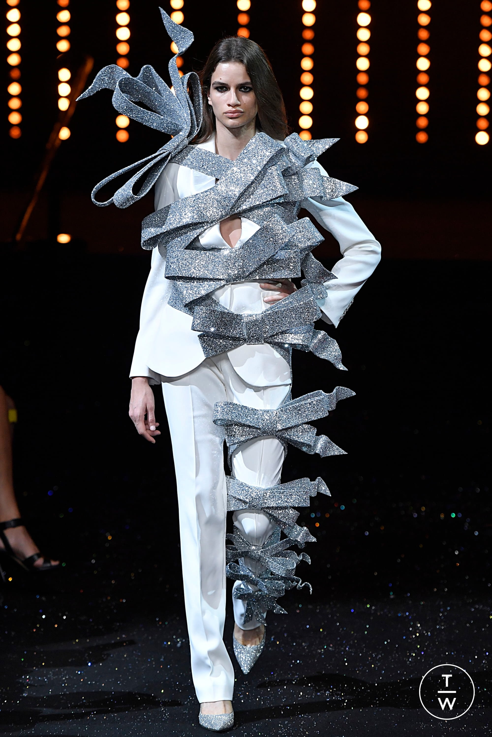 Viktor Rolf F W 18 Couture 18 The Fashion Search Engine walk