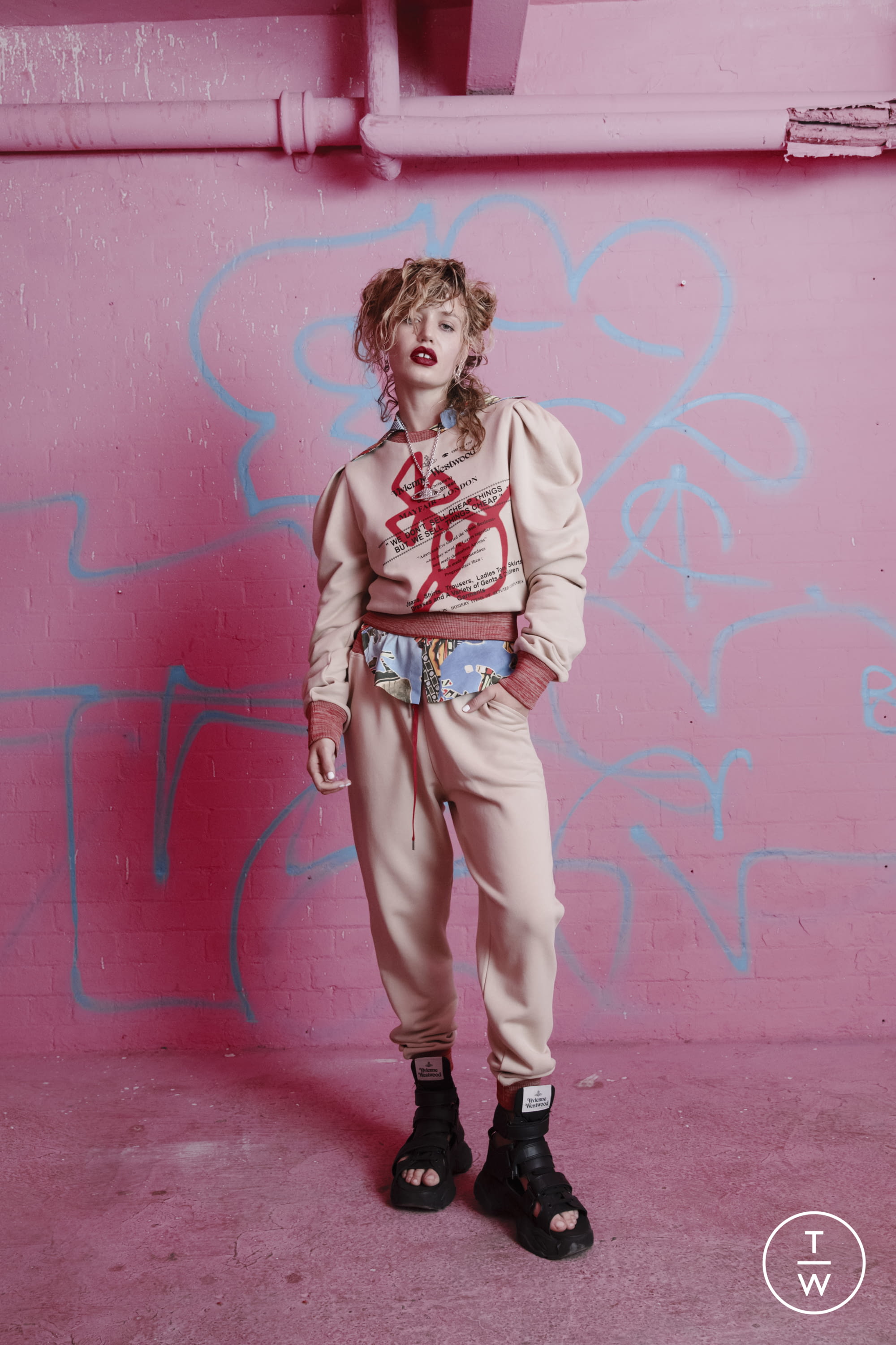 Vivienne Westwood SS22 womenswear #49 - Tagwalk: The Fashion 